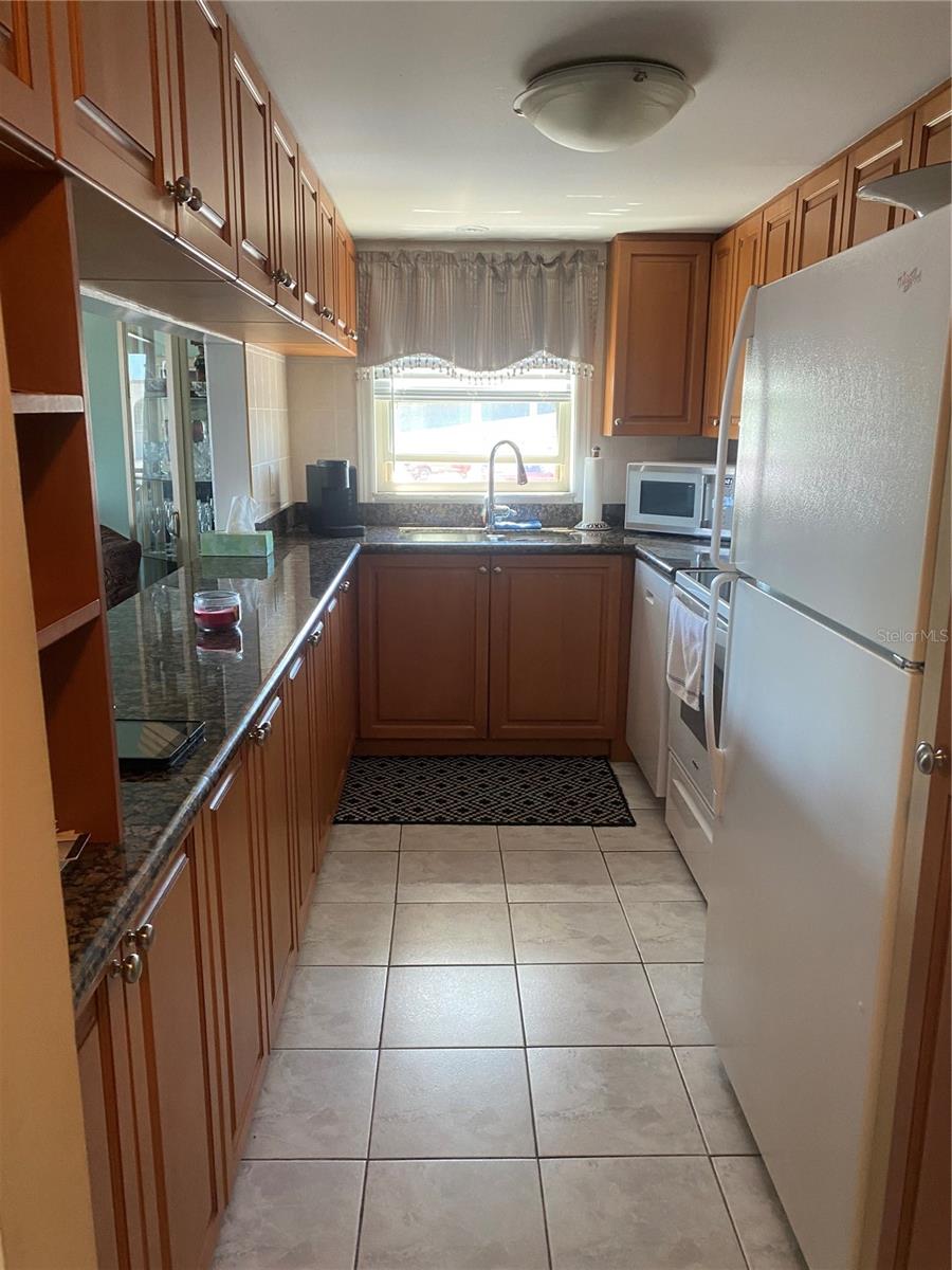 7701 STARKEY RD #602, SEMINOLE, FL, 33777