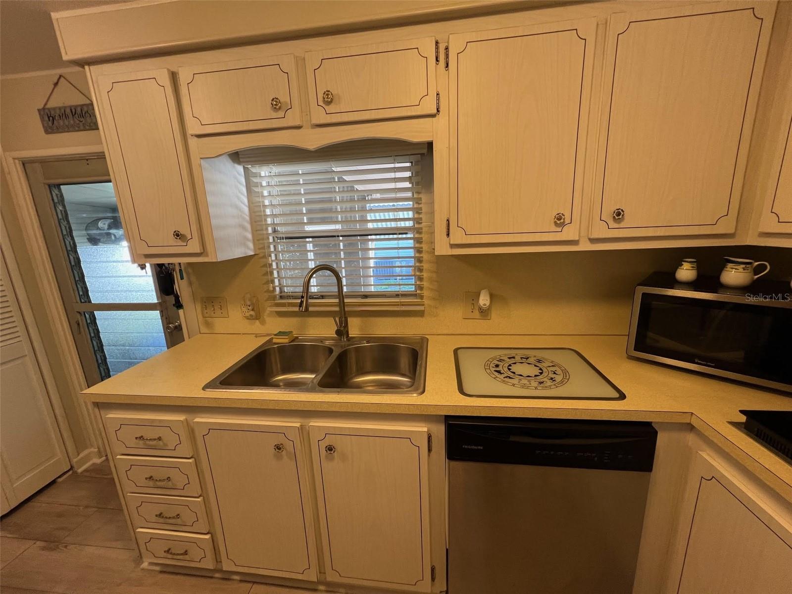 66 PINDO PALM ST E, LARGO, FL, 33770