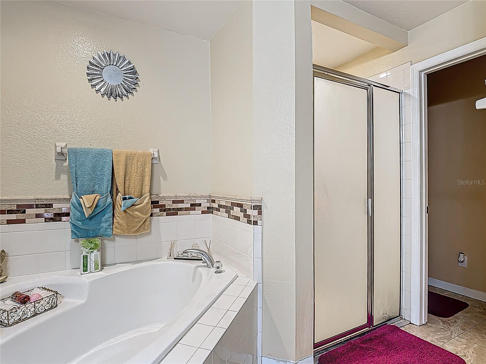 556 HUMMINGBIRD CT, KISSIMMEE, FL, 34759