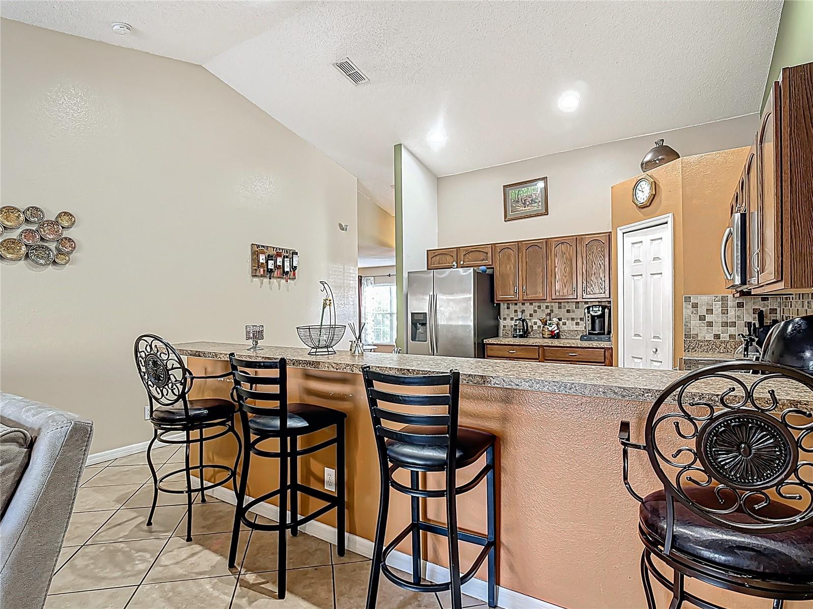 556 HUMMINGBIRD CT, KISSIMMEE, FL, 34759