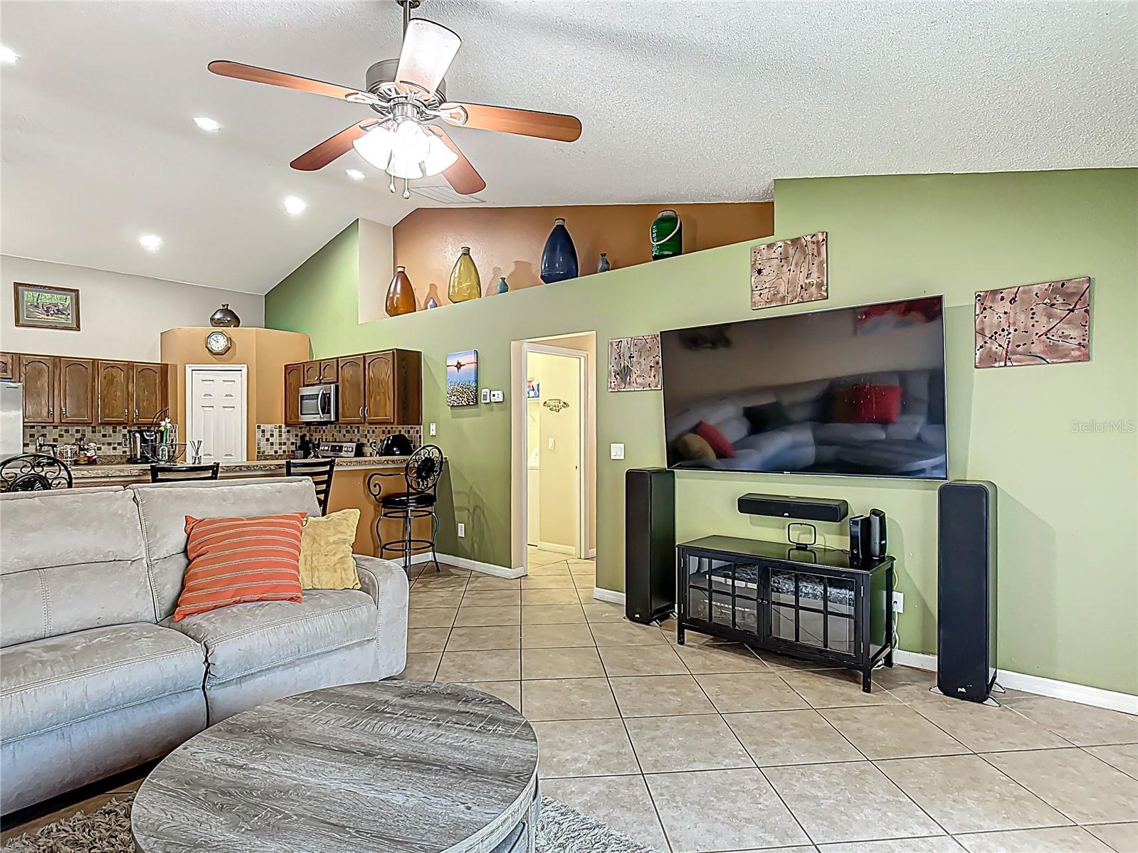 556 HUMMINGBIRD CT, KISSIMMEE, FL, 34759