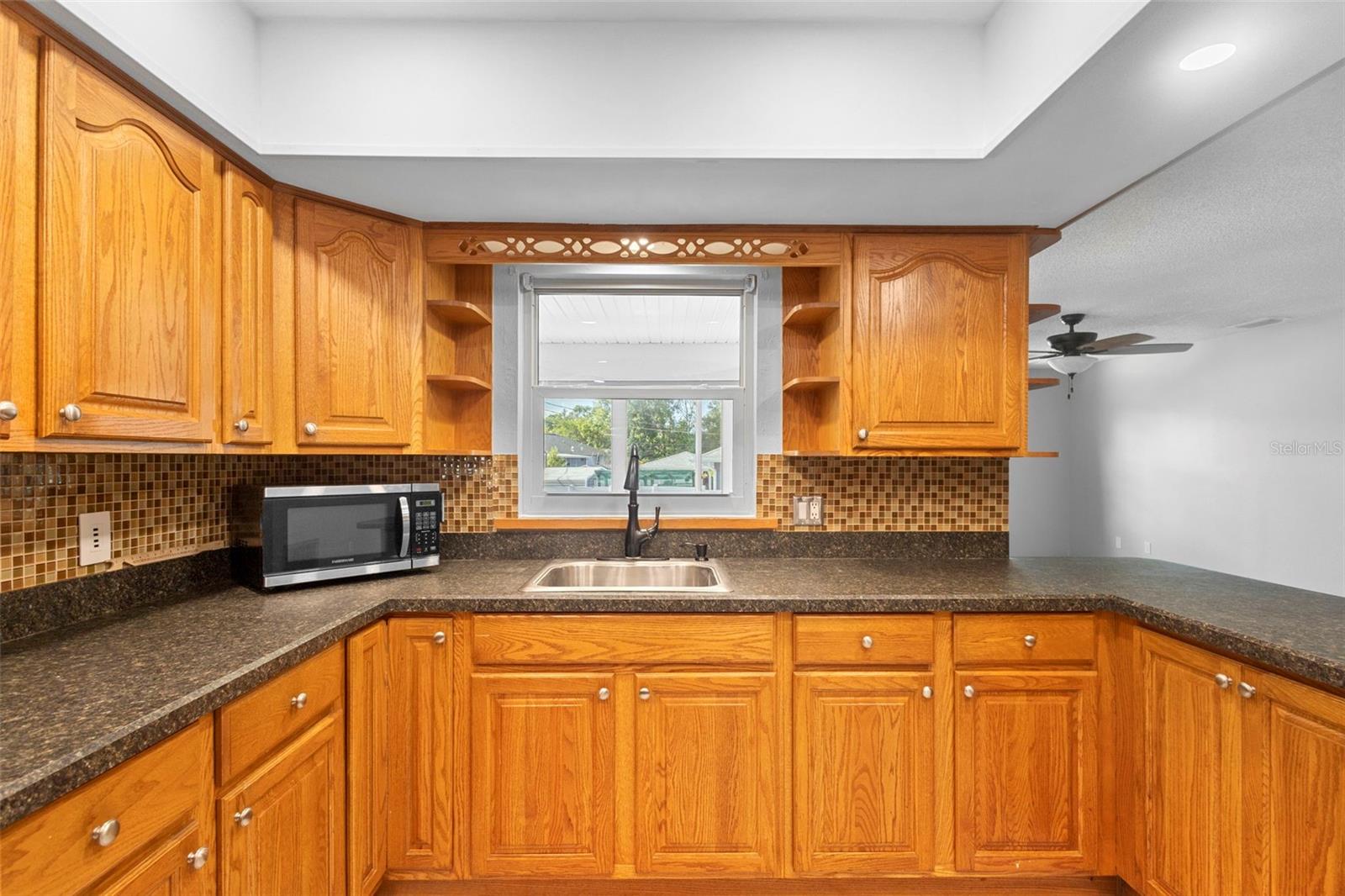 947 N ATMORE CIR, DELTONA, FL, 32725