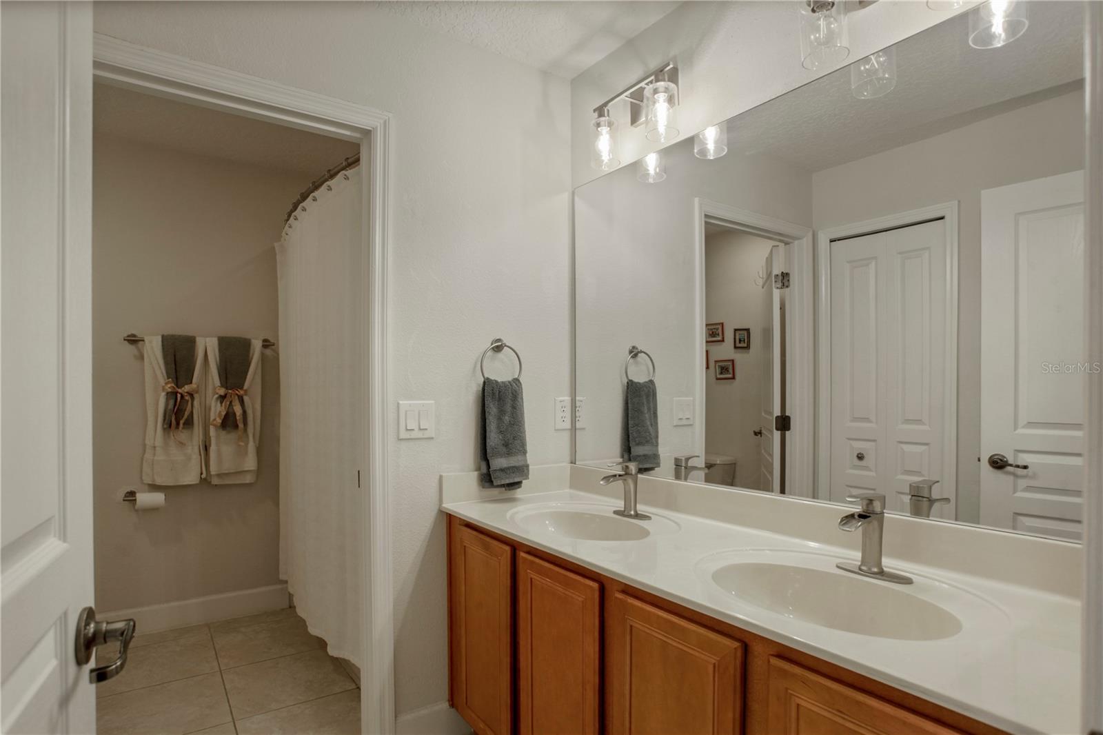 3227 CURVING OAKS WAY, ORLANDO, FL, 32820
