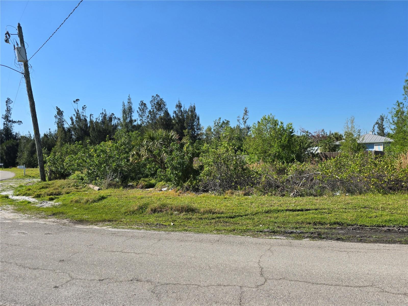201 DARST AVE, PUNTA GORDA, FL, 33950