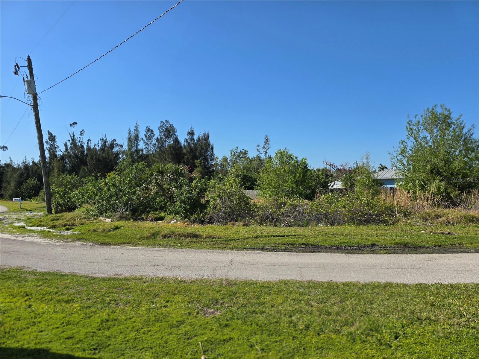 201 DARST AVE, PUNTA GORDA, FL, 33950