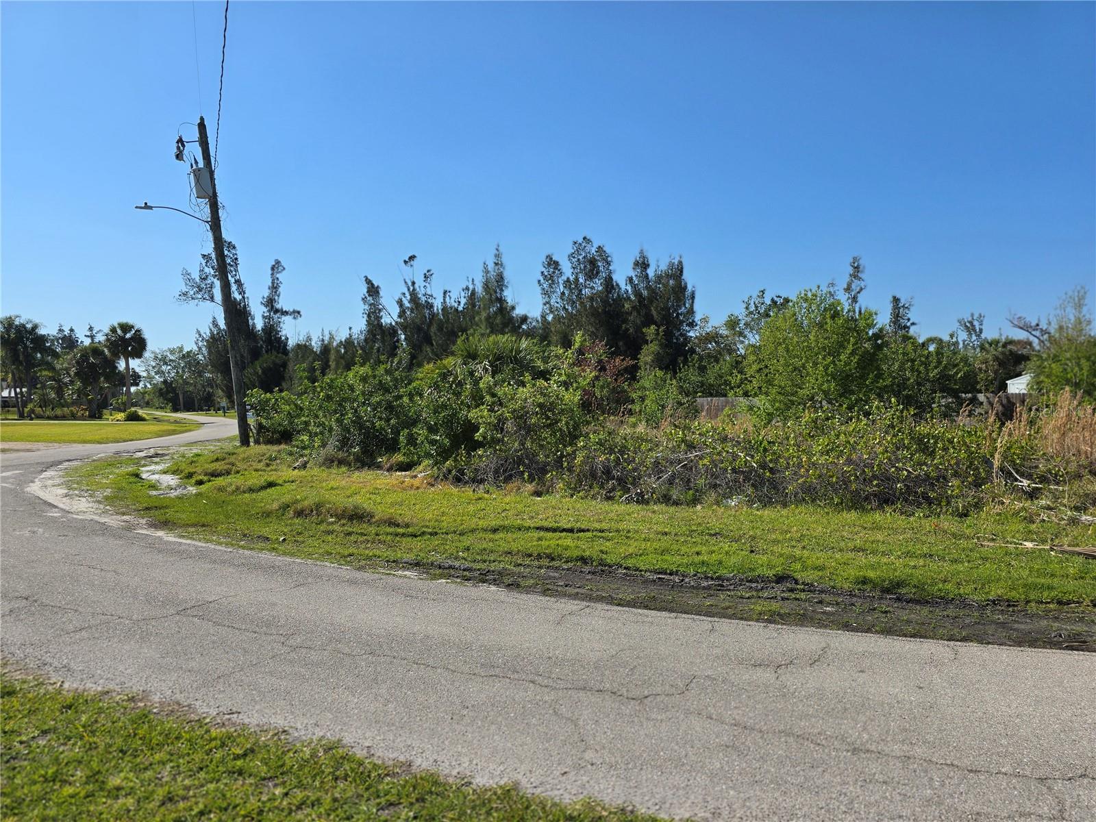 201 DARST AVE, PUNTA GORDA, FL, 33950
