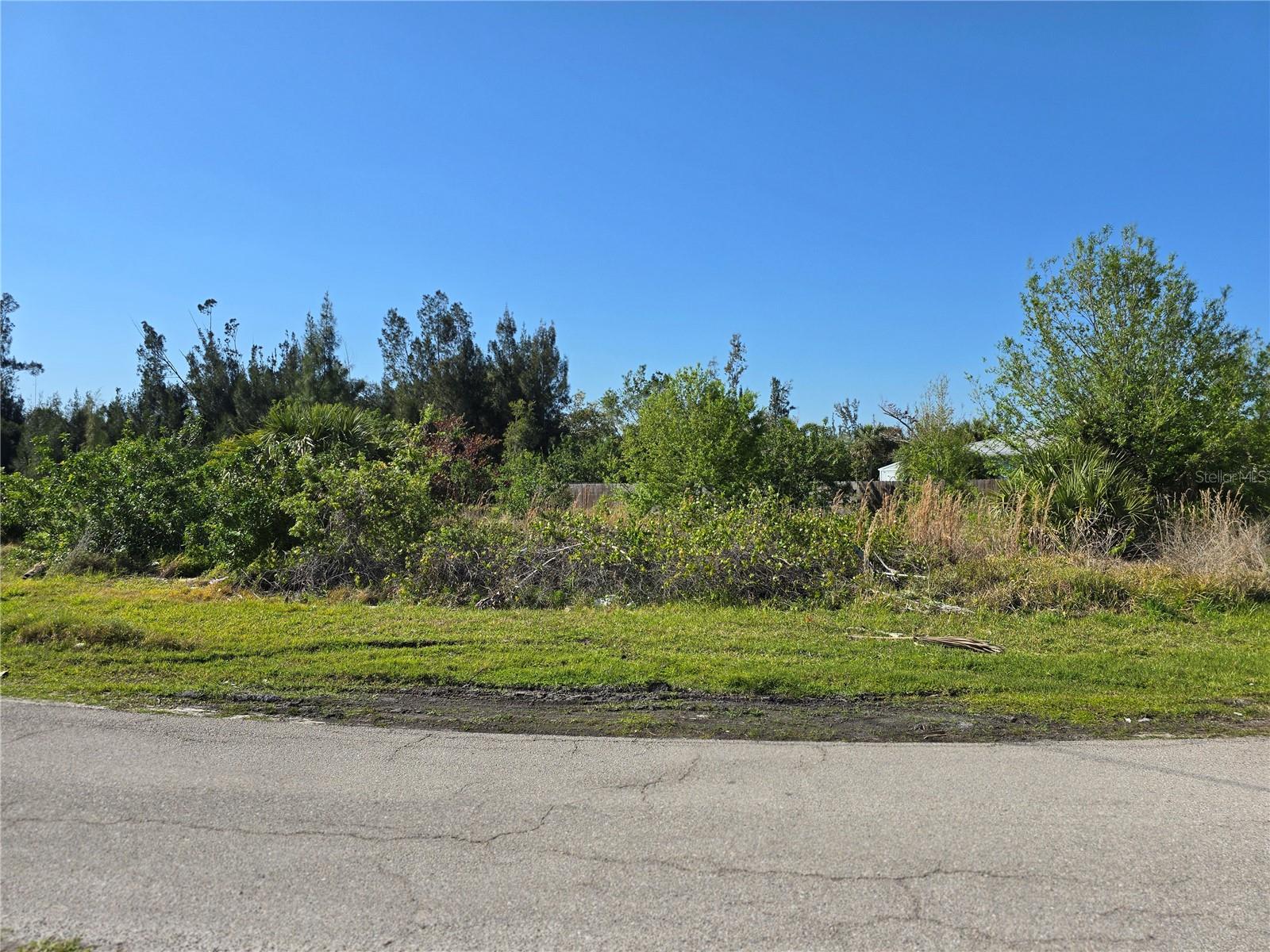 201 DARST AVE, PUNTA GORDA, FL, 33950