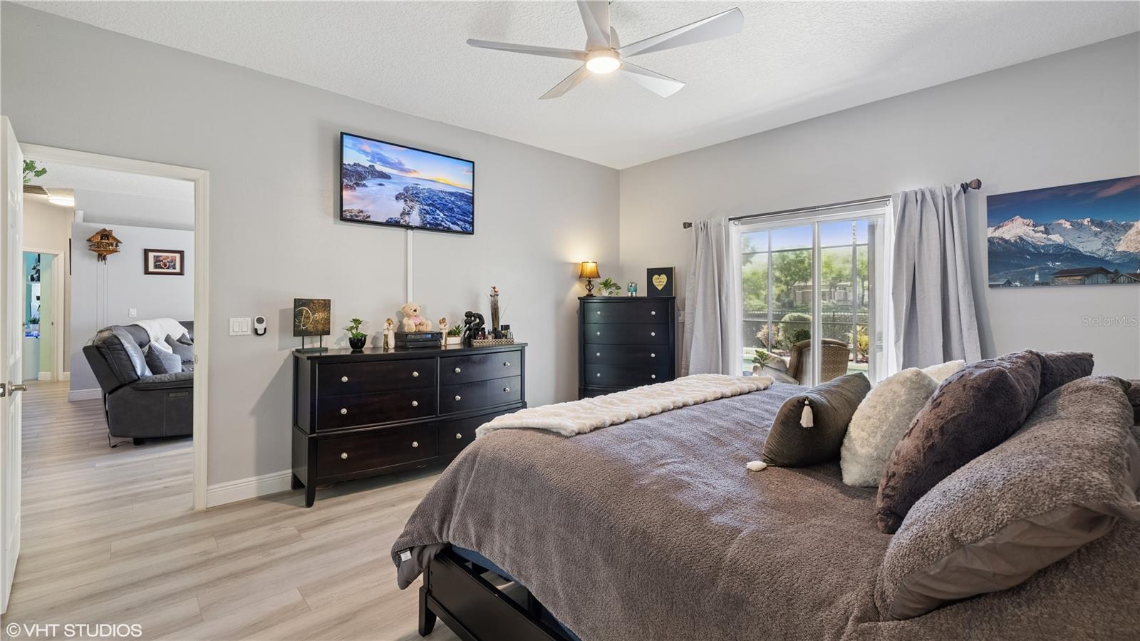 2412 STONE CROSS CIR, ORLANDO, FL, 32828