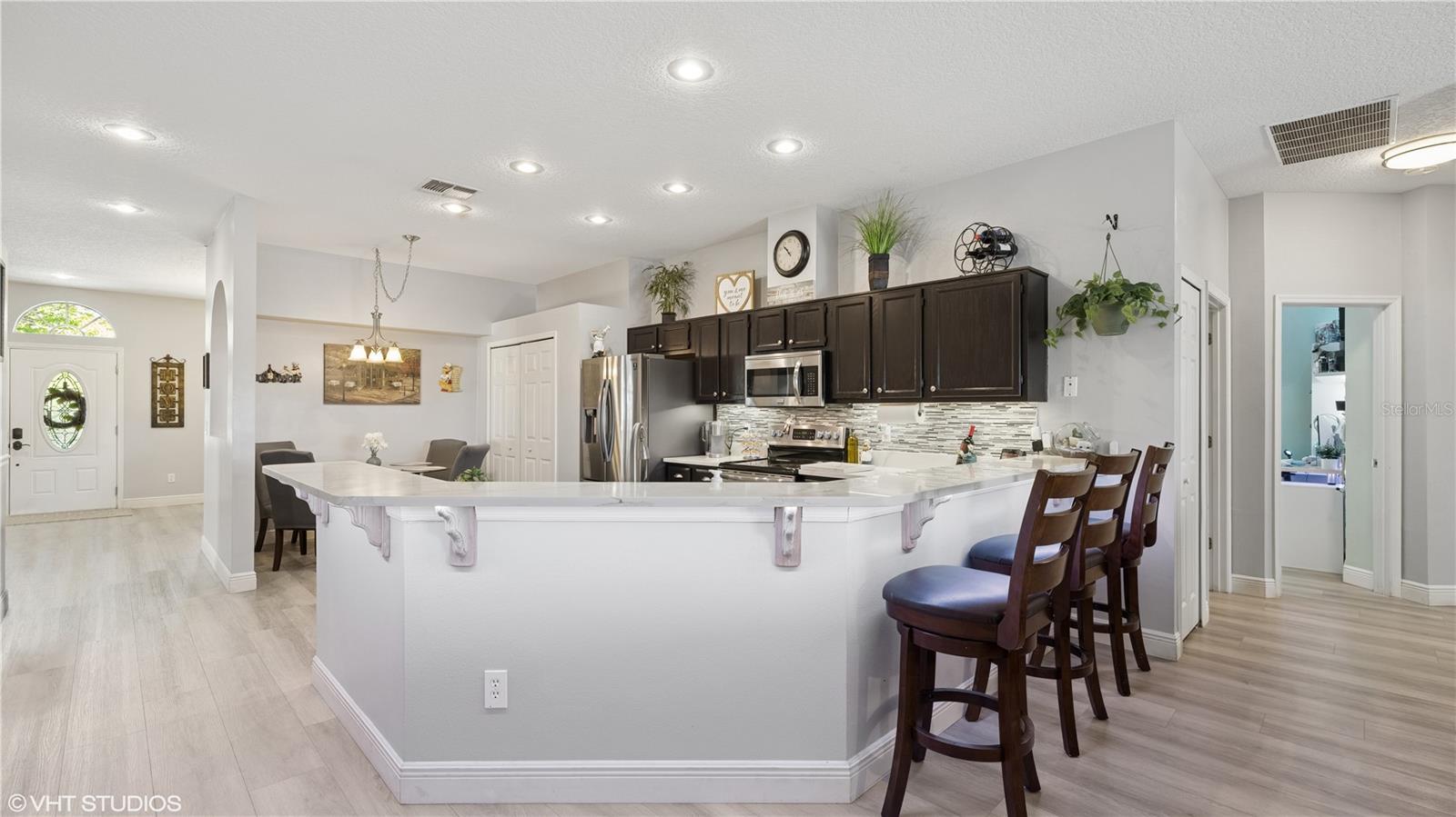 2412 STONE CROSS CIR, ORLANDO, FL, 32828