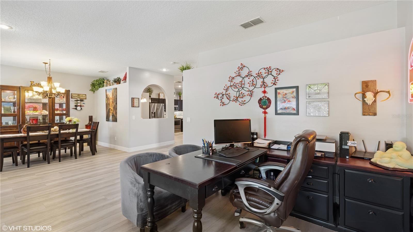 2412 STONE CROSS CIR, ORLANDO, FL, 32828