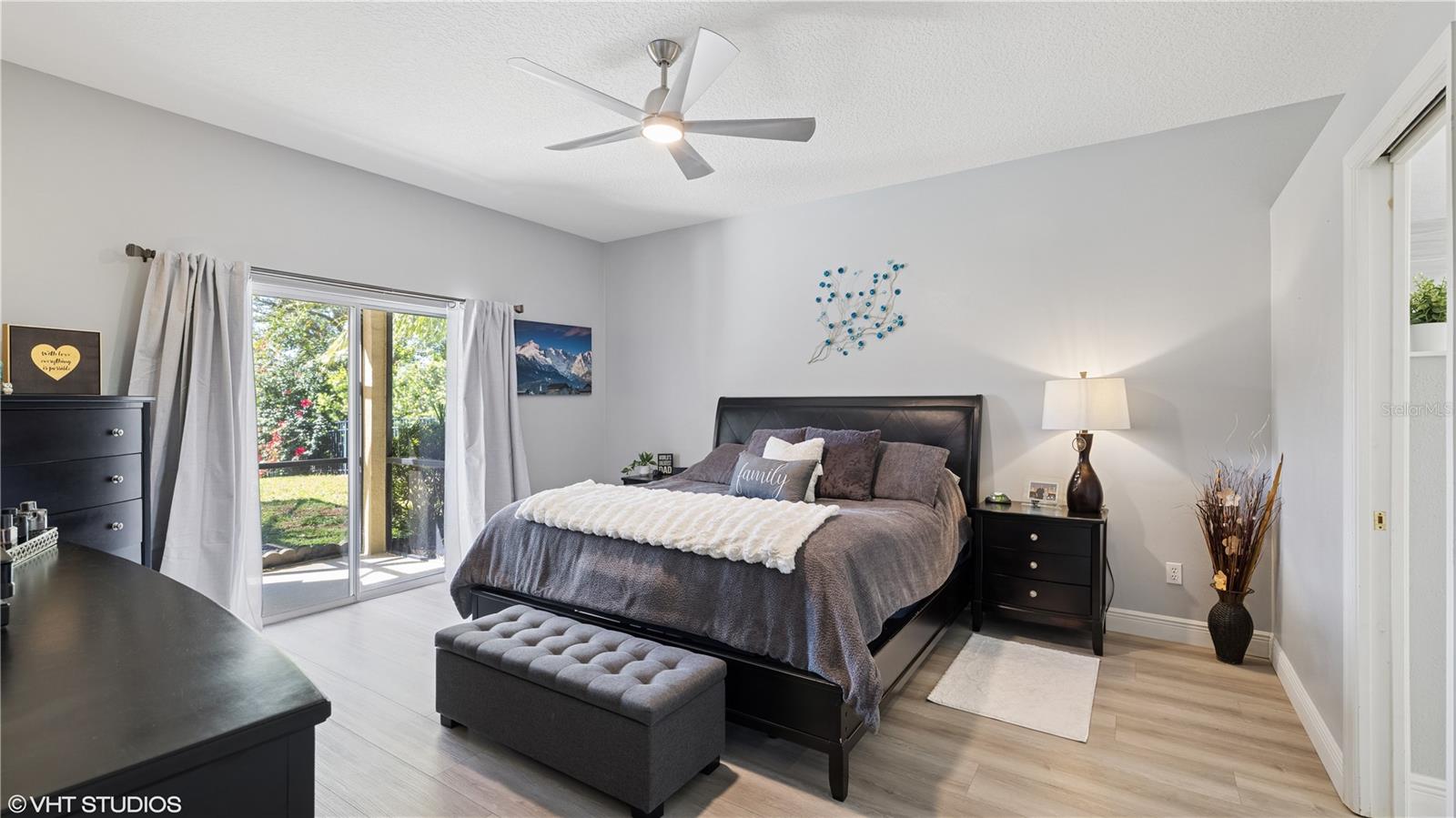 2412 STONE CROSS CIR, ORLANDO, FL, 32828