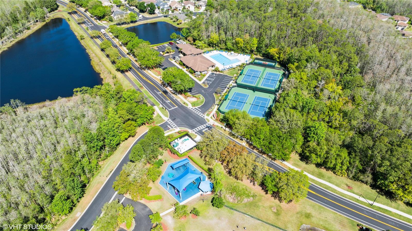 2412 STONE CROSS CIR, ORLANDO, FL, 32828