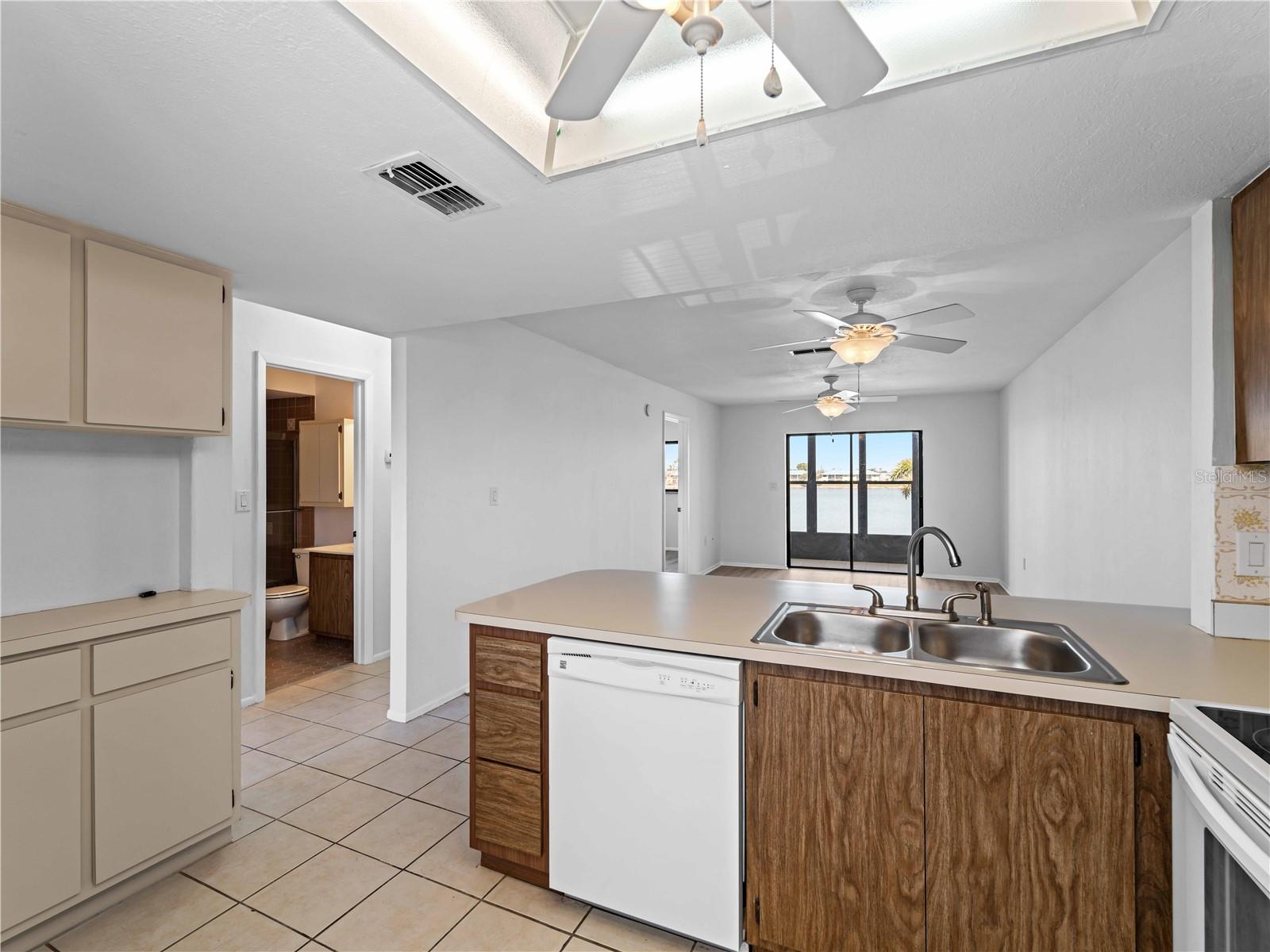 25225 RAMPART BLVD #205, PUNTA GORDA, FL, 33983