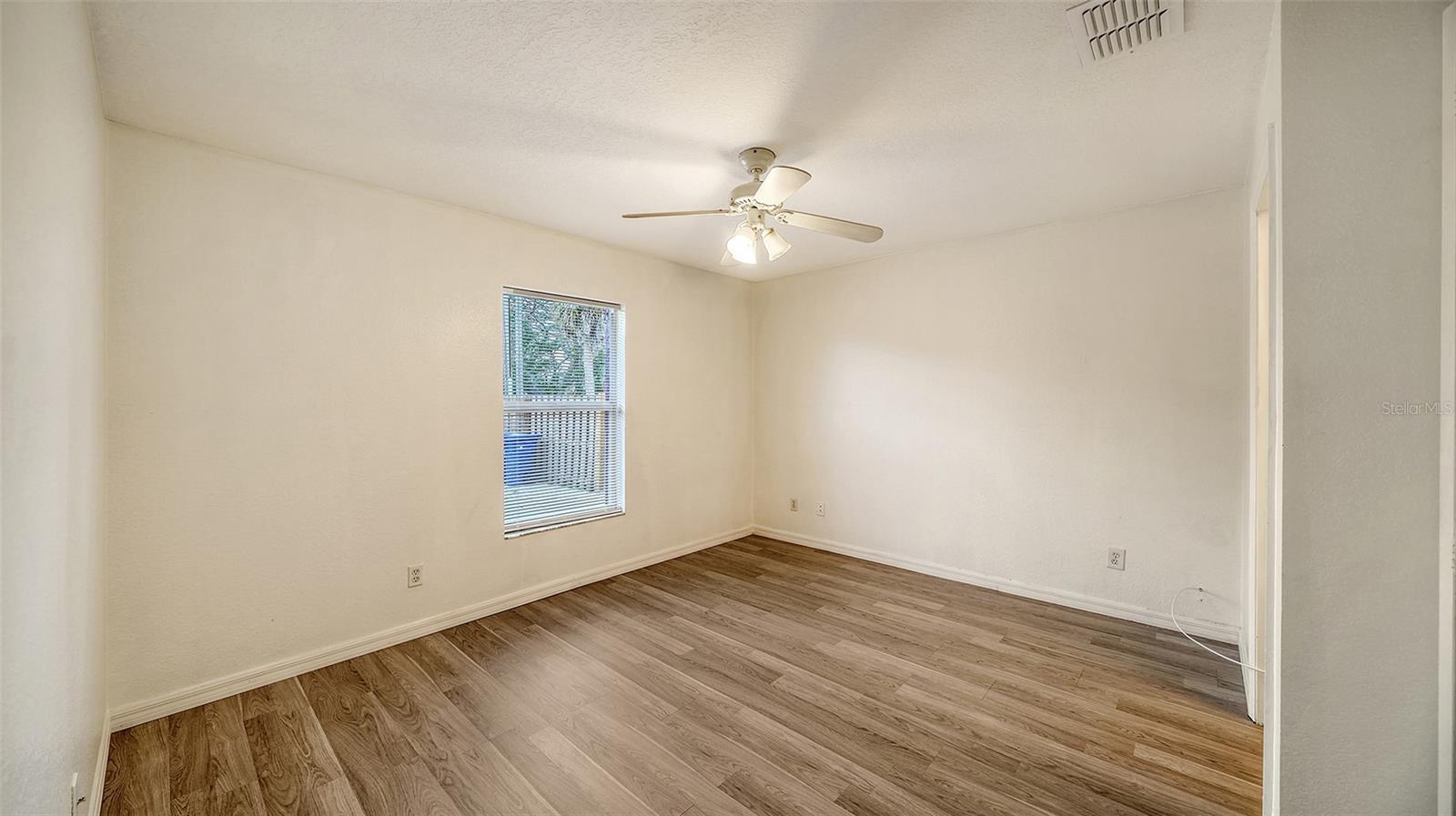 2106 ROSELAWN ST, SARASOTA, FL, 34231