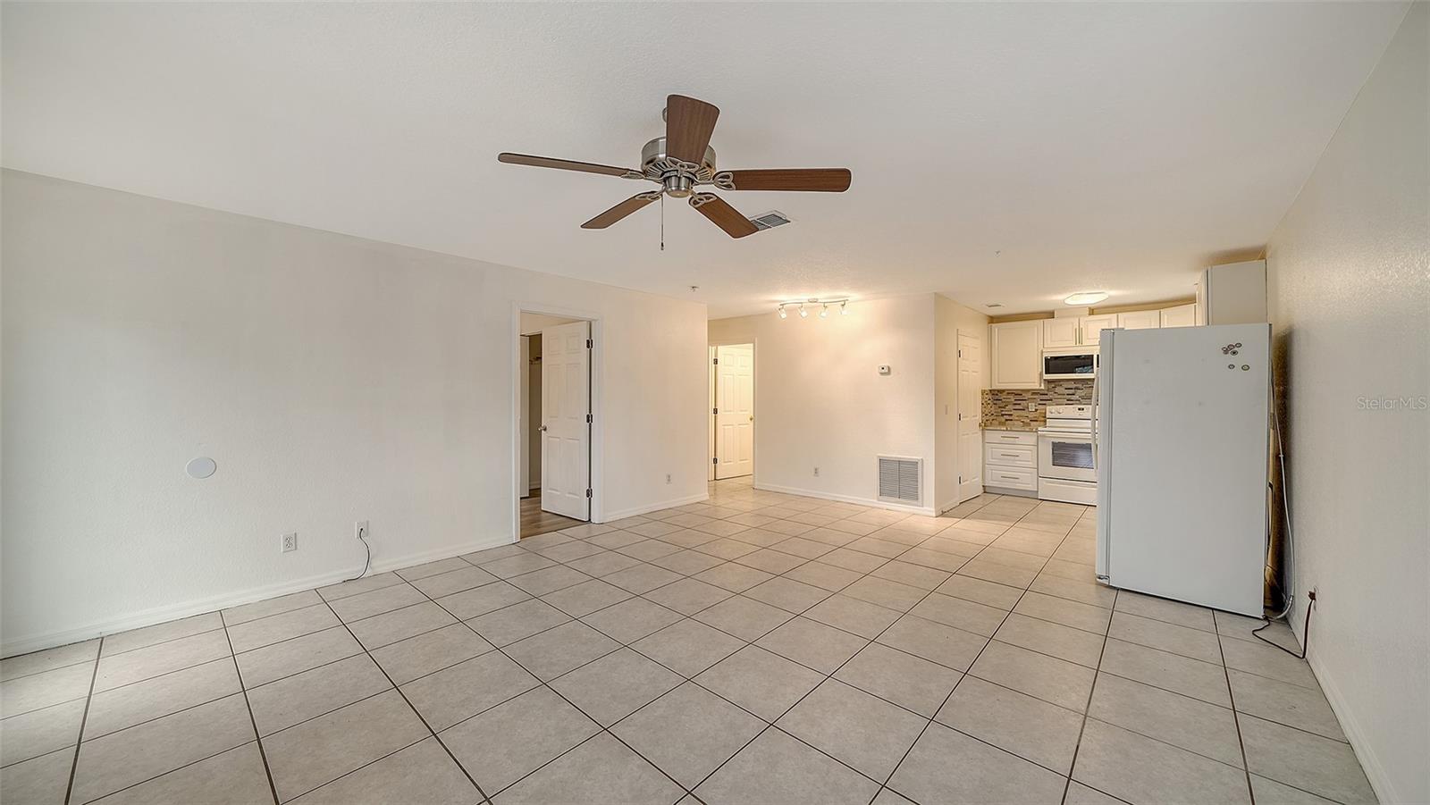 2106 ROSELAWN ST, SARASOTA, FL, 34231