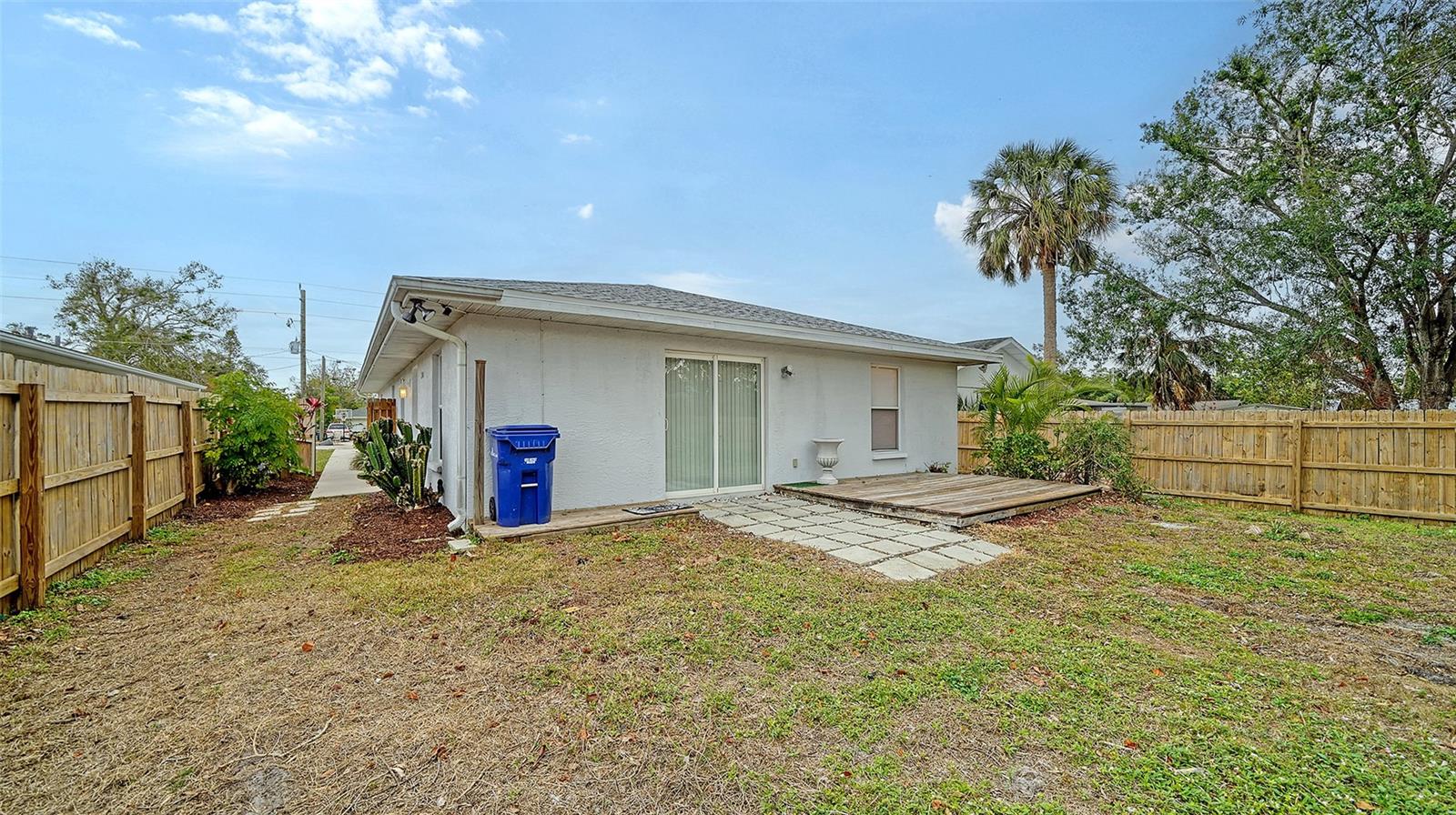 2106 ROSELAWN ST, SARASOTA, FL, 34231