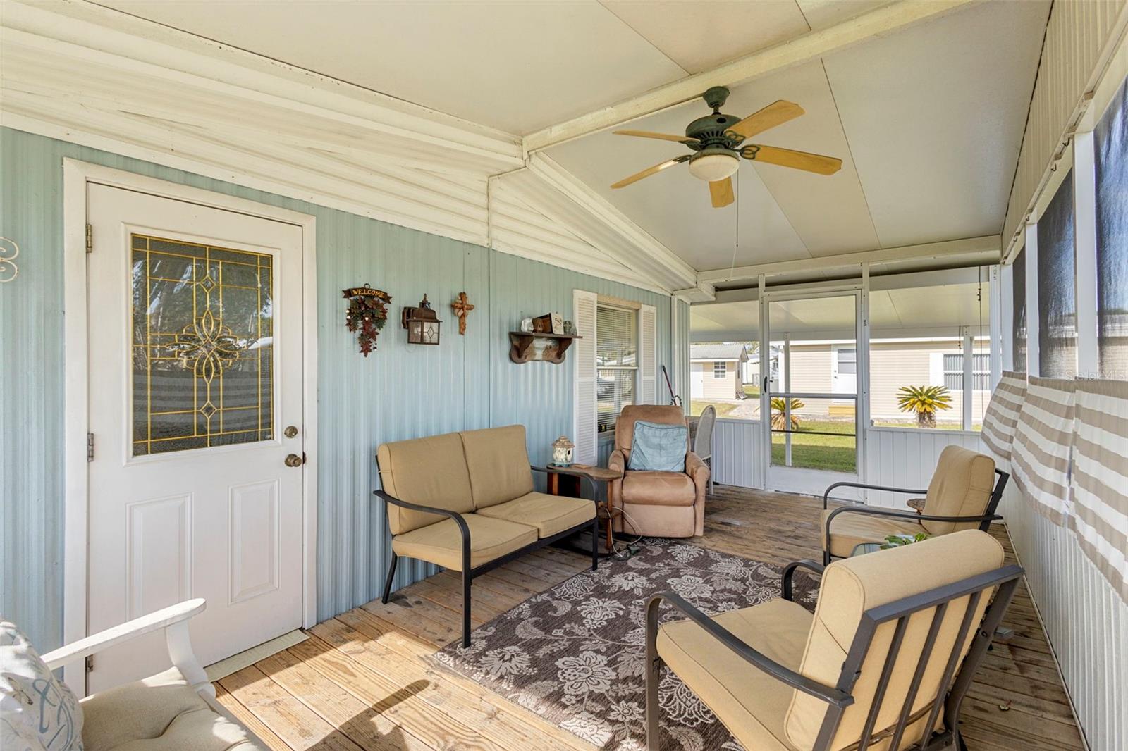 V4941713 Property Photo