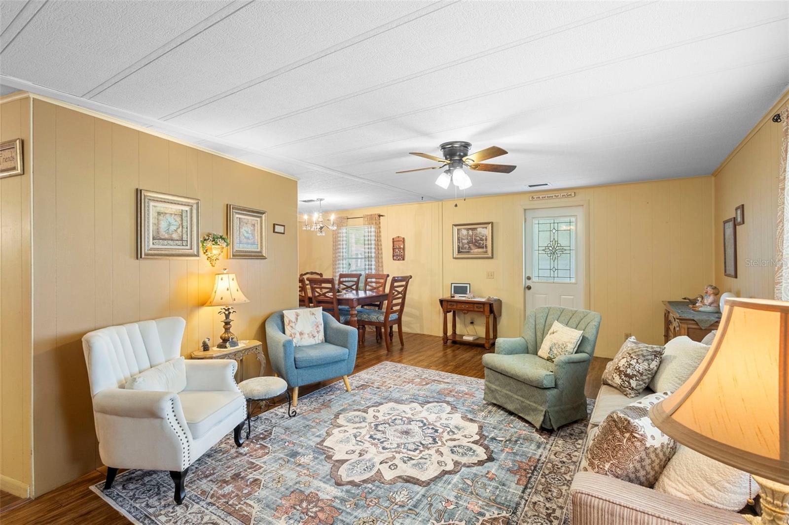 V4941713 Property Photo