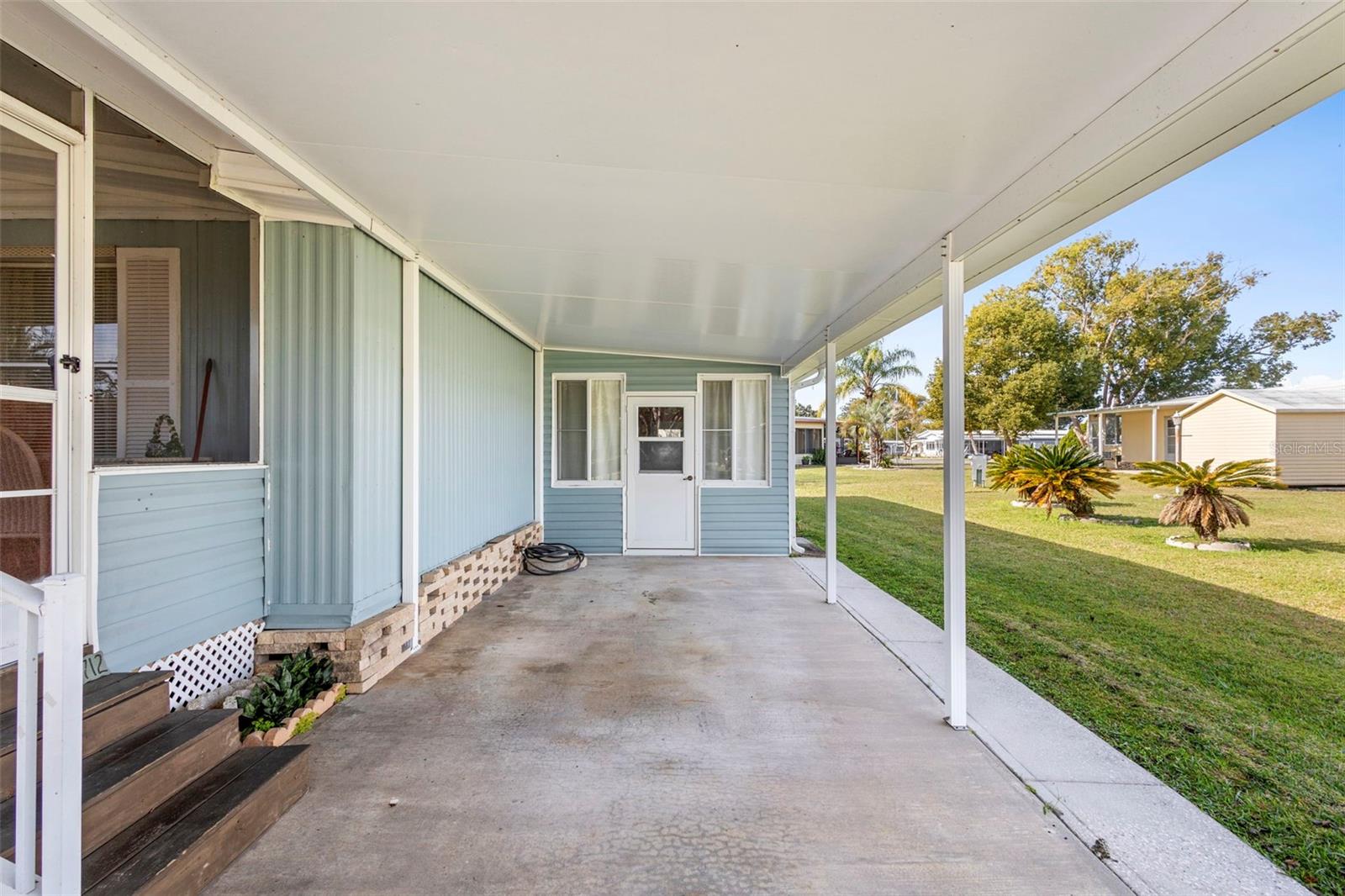 V4941713 Property Photo