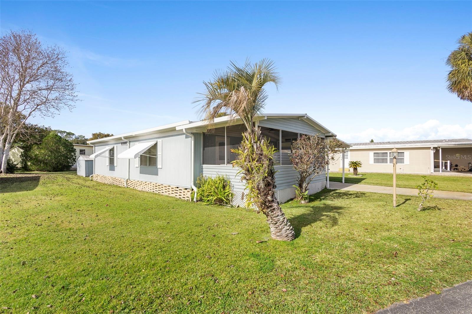 V4941713 Property Photo