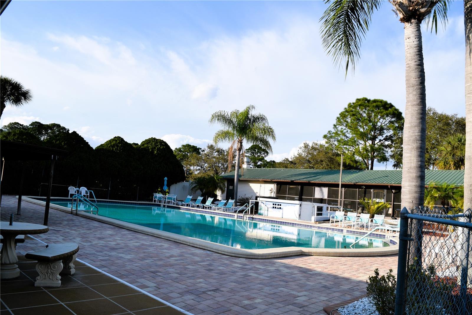 V4941713 Property Photo