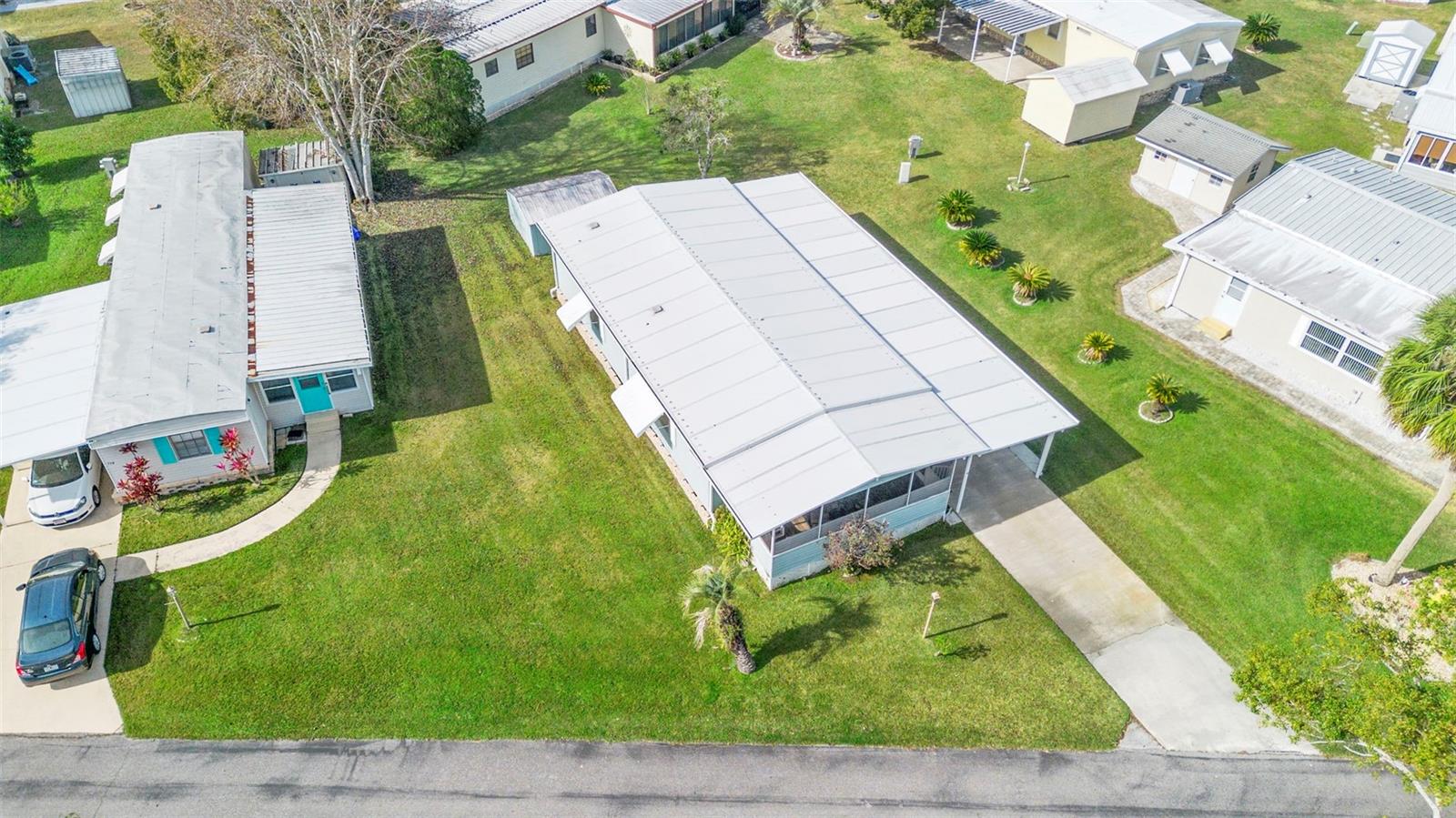 V4941713 Property Photo