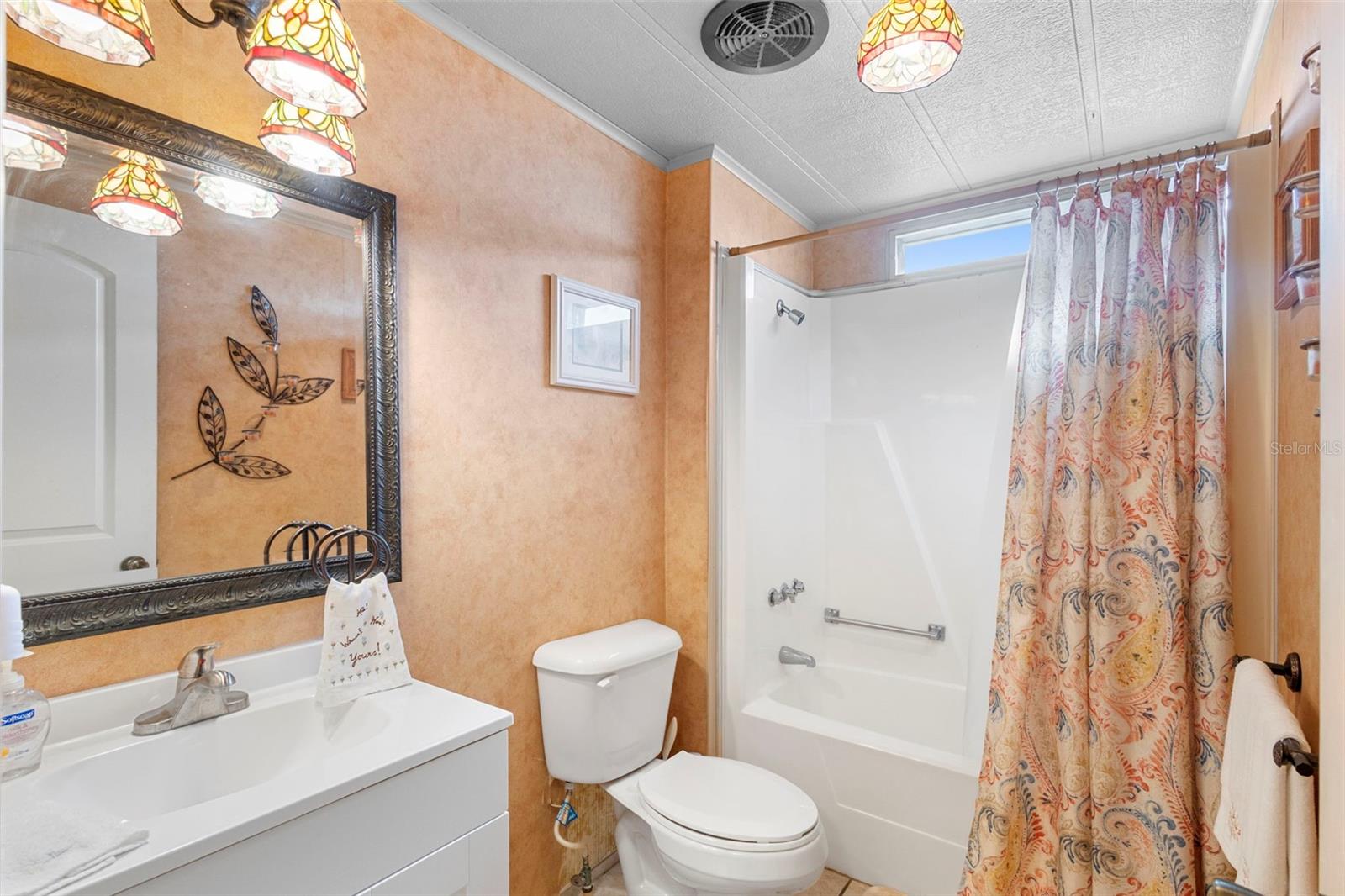 V4941713 Property Photo