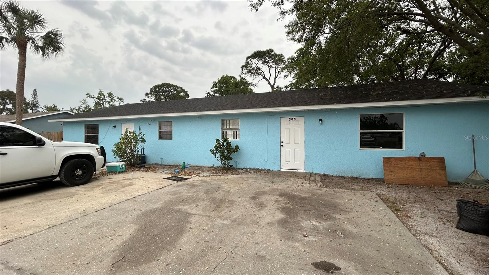 604 60TH AVENUE DR W, BRADENTON, FL, 34207