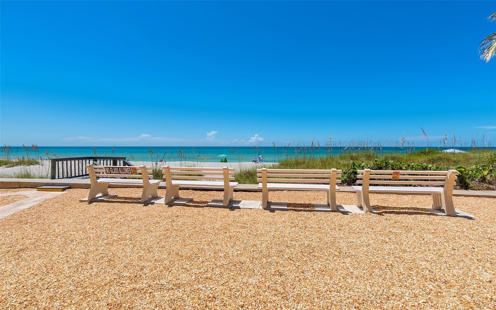 4390 EXETER DR #206, LONGBOAT KEY, FL, 34228