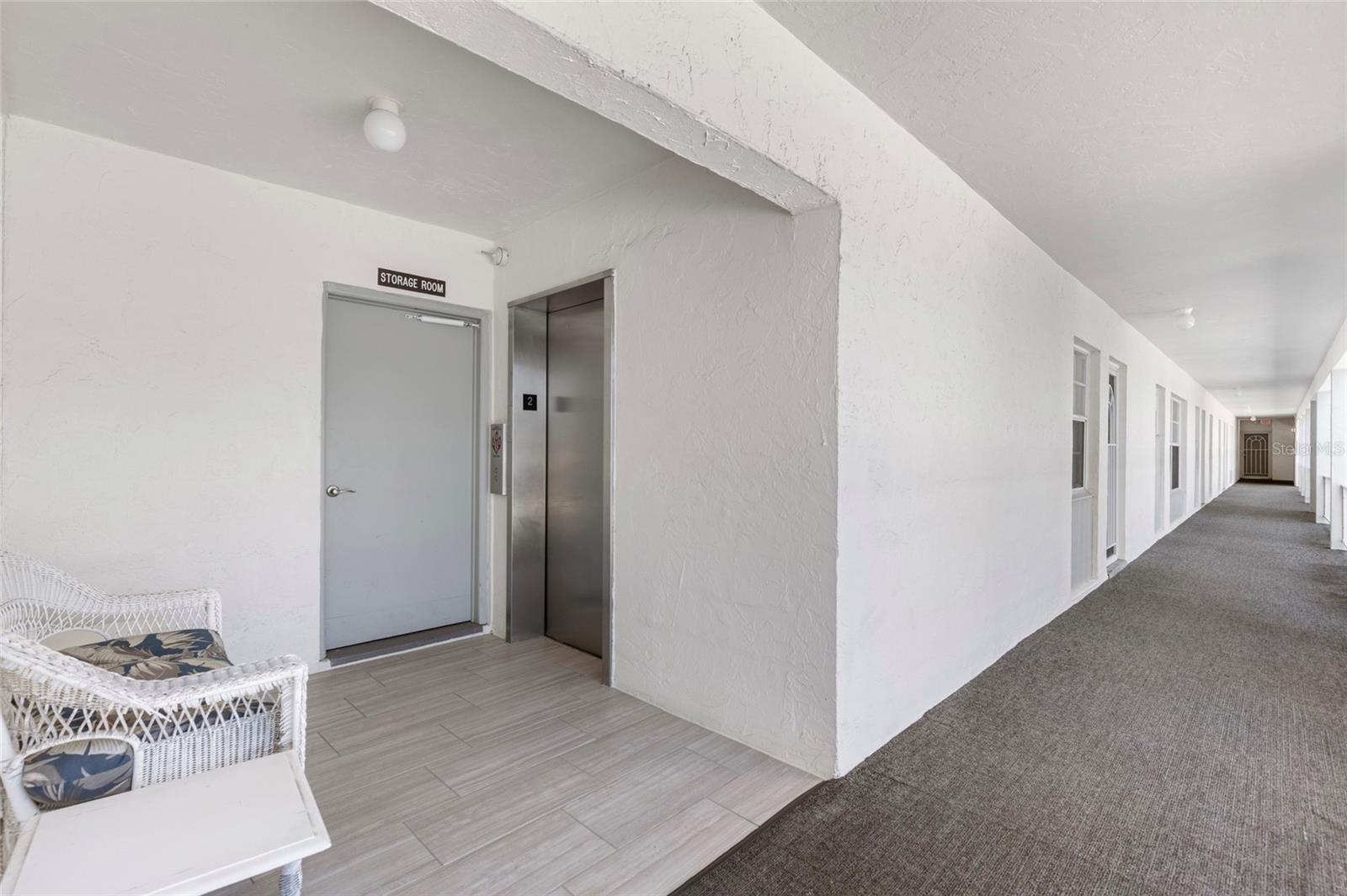 4390 EXETER DR #206, LONGBOAT KEY, FL, 34228