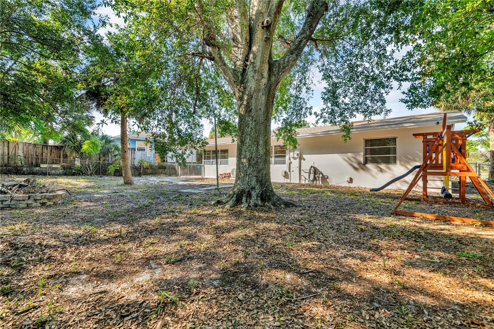 2331 LAKE HELEN OSTEEN RD, DELTONA, FL, 32738