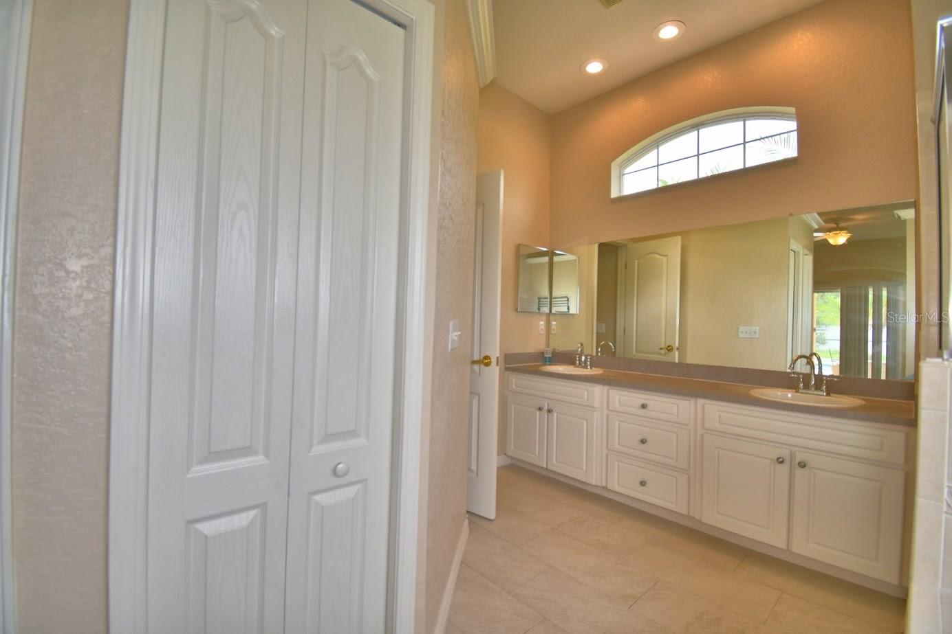 4069 BYRDS CROSSING DR, LAKELAND, FL, 33812