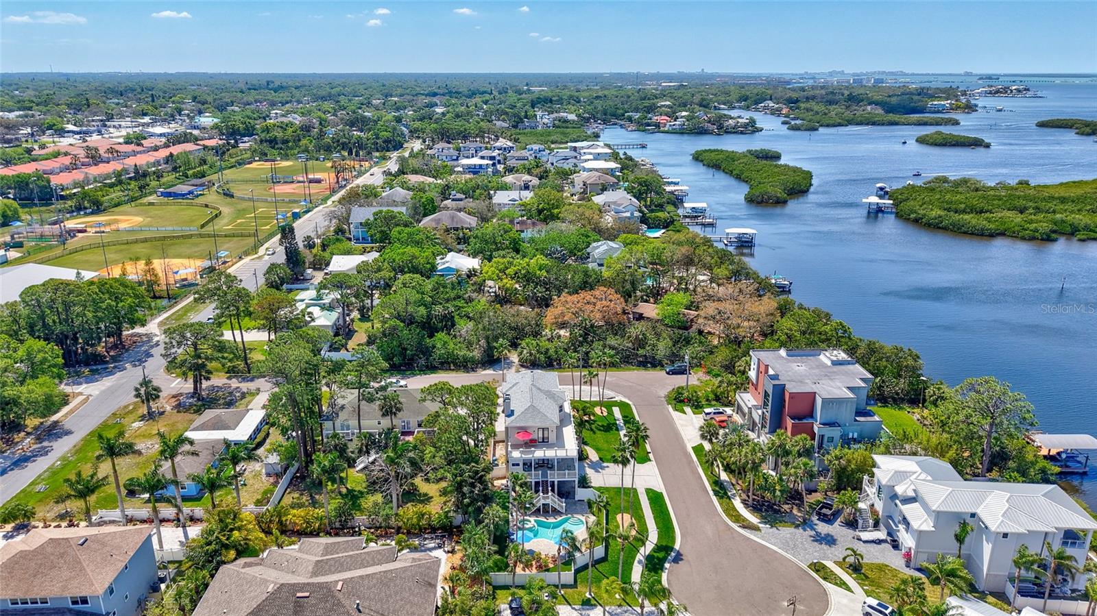 1700 OYSTER POINT WAY, PALM HARBOR, FL, 34683