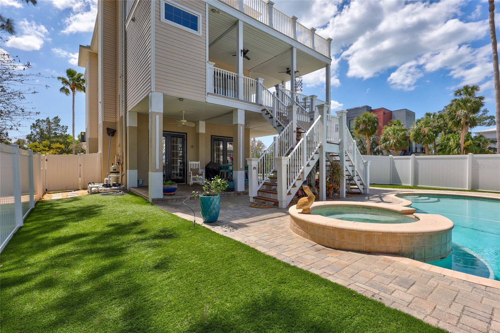 1700 OYSTER POINT WAY, PALM HARBOR, FL, 34683