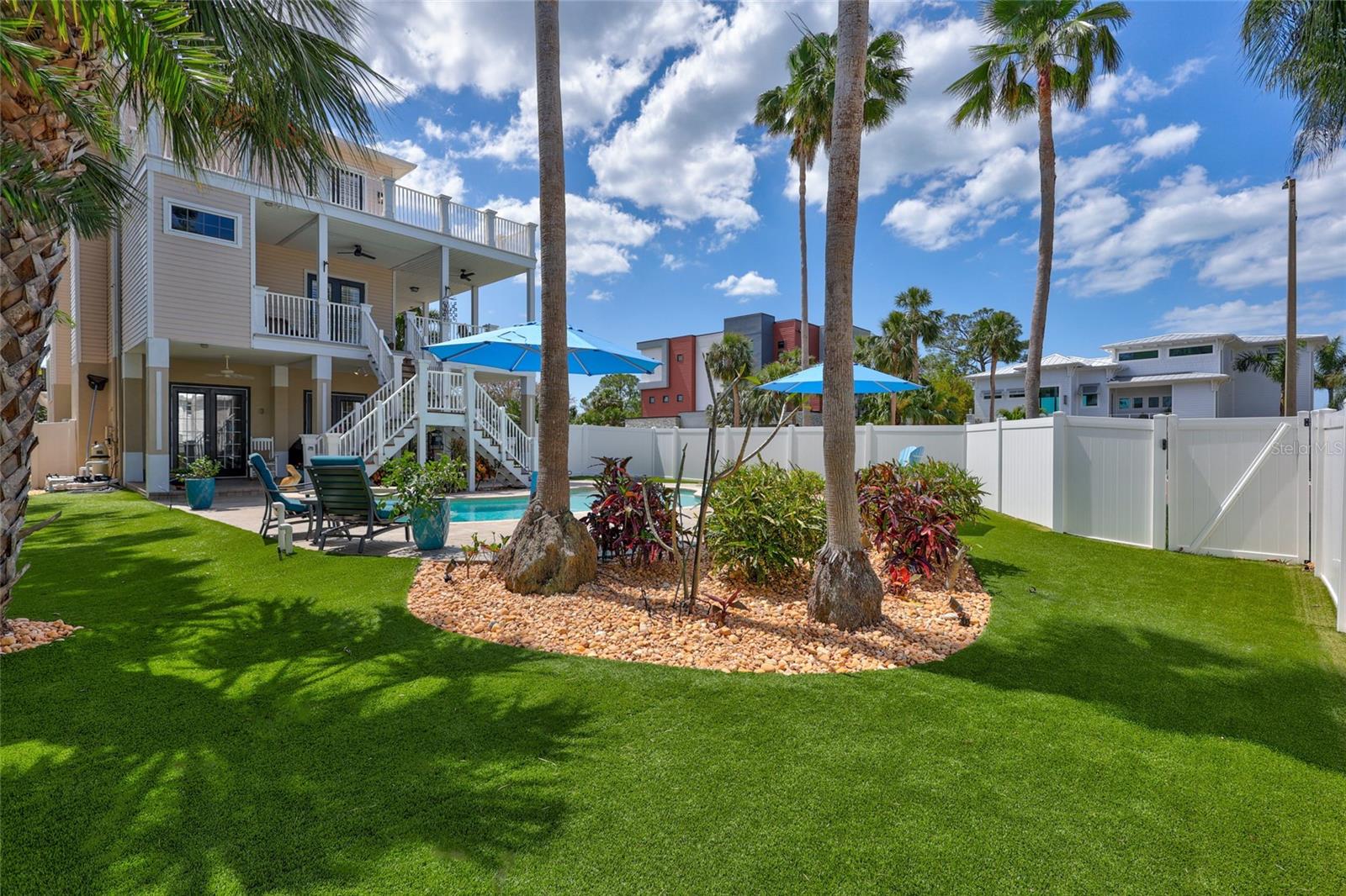 1700 OYSTER POINT WAY, PALM HARBOR, FL, 34683