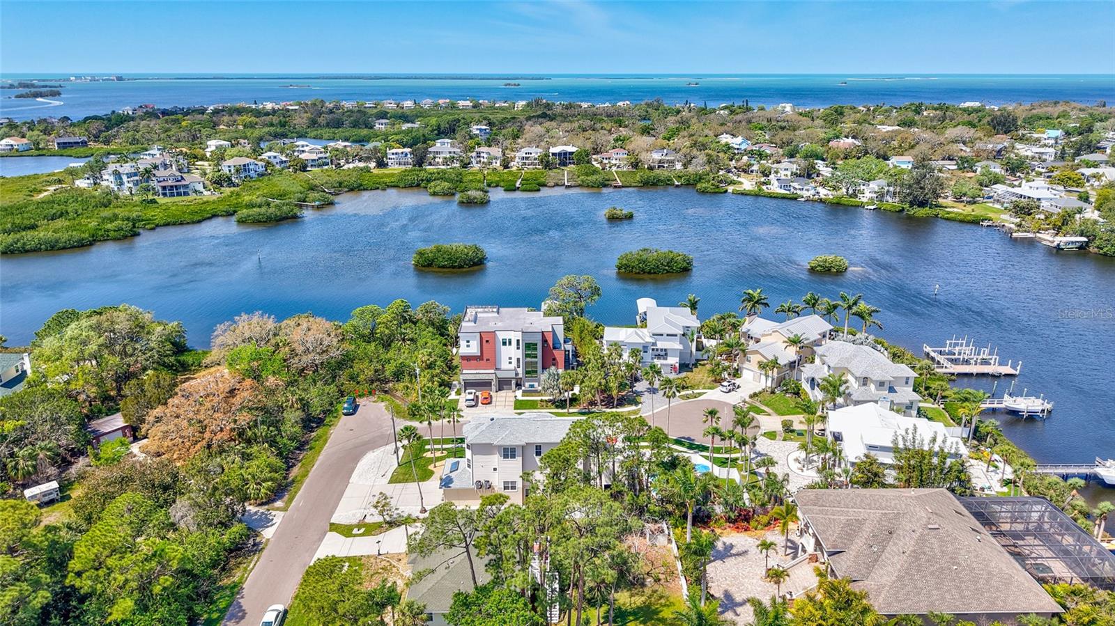 1700 OYSTER POINT WAY, PALM HARBOR, FL, 34683