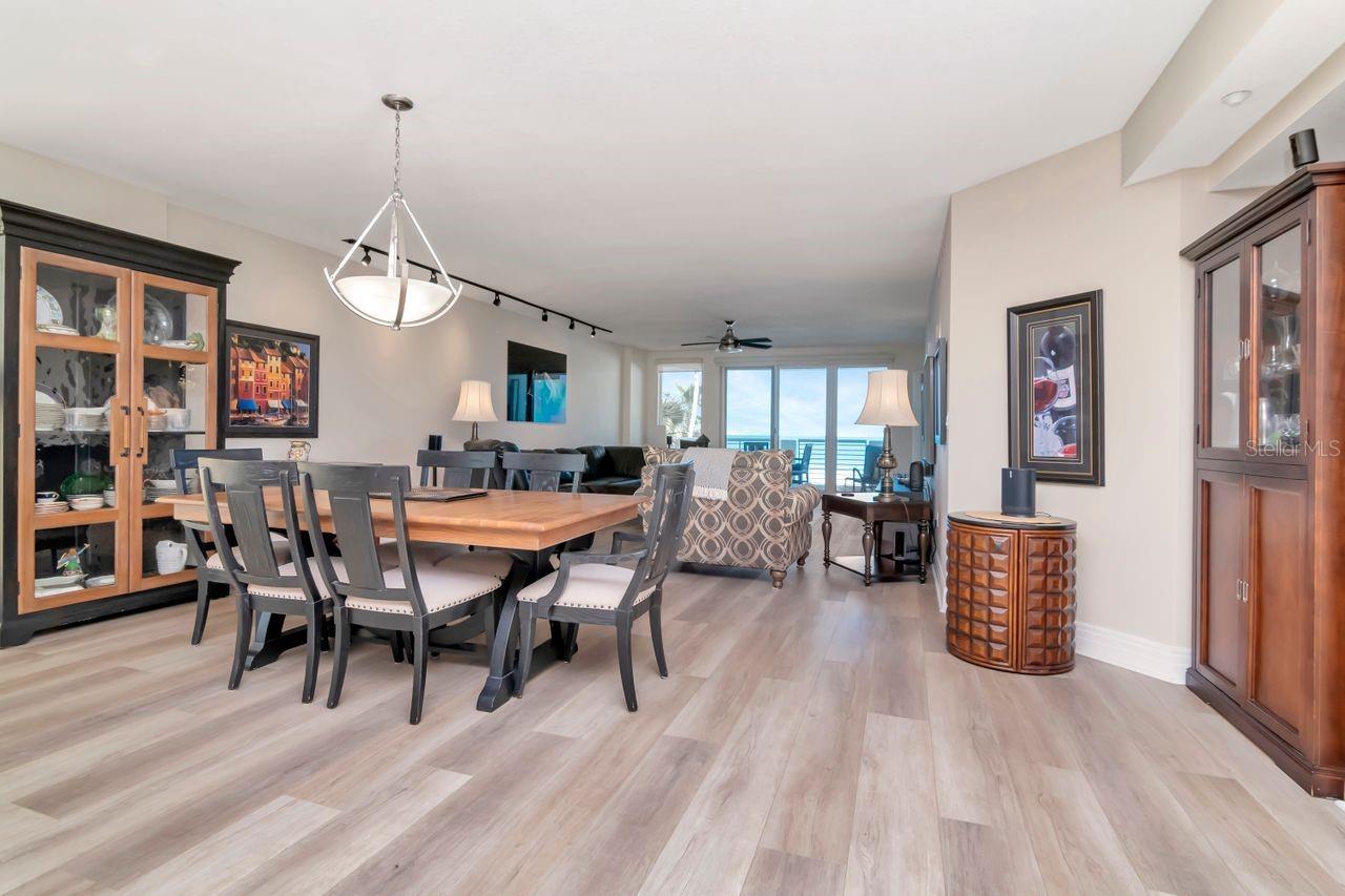 1350 GULF BLVD #301, CLEARWATER BEACH, FL, 33767