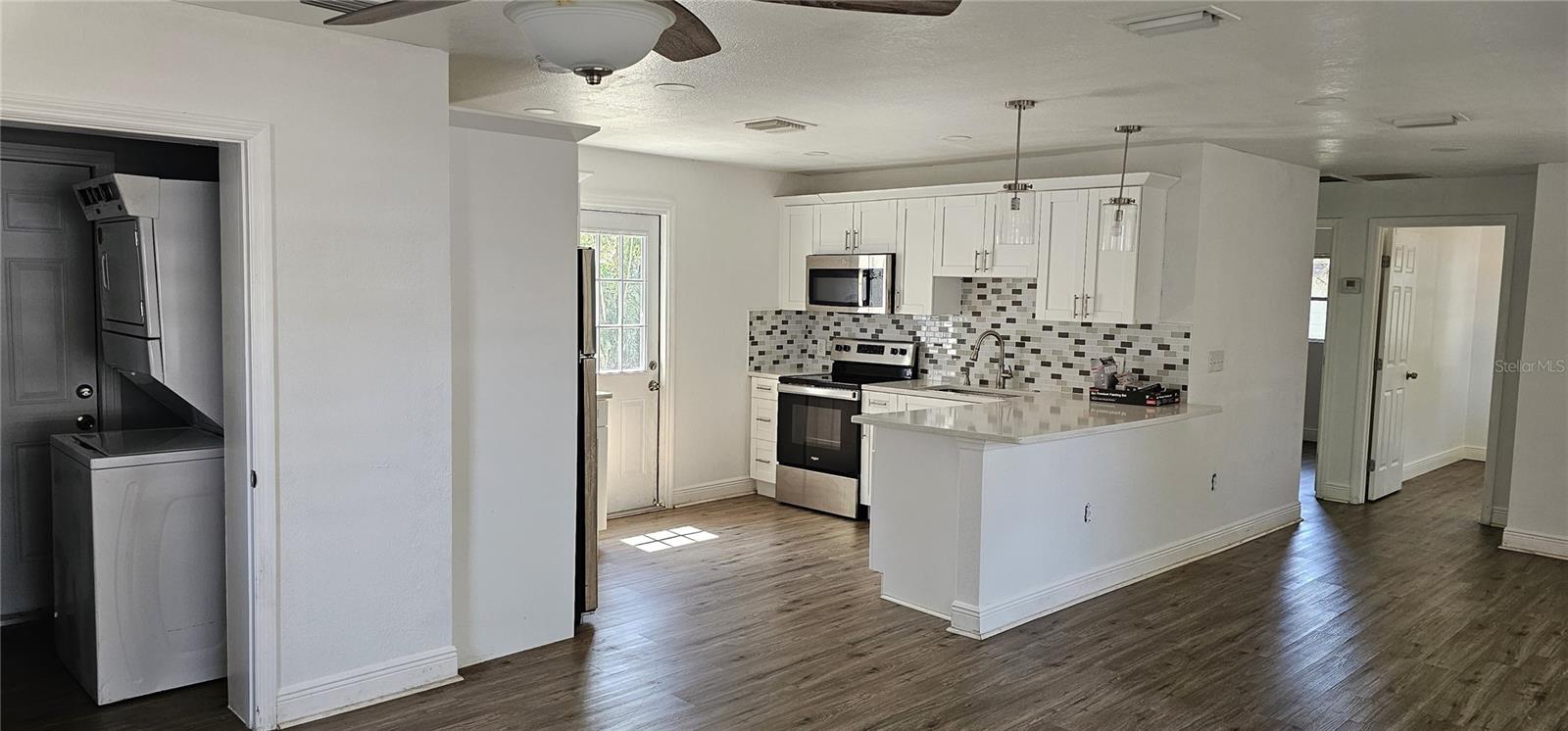 807 S CASTLE CT, TAMPA, FL, 33612