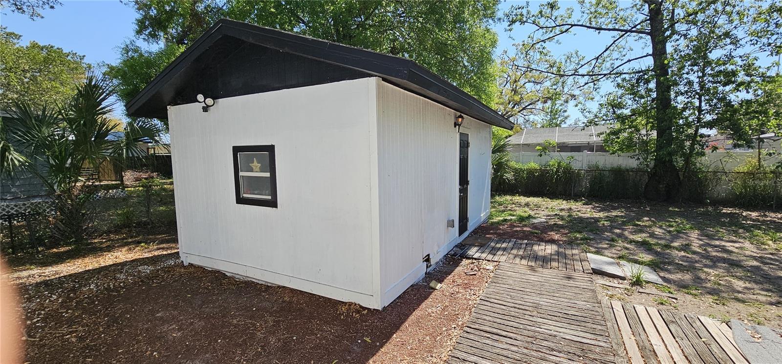 807 S CASTLE CT, TAMPA, FL, 33612