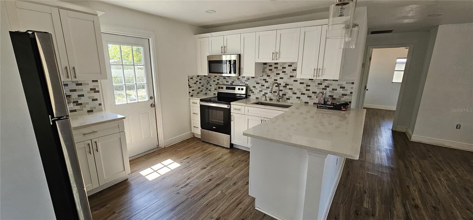 807 S CASTLE CT, TAMPA, FL, 33612