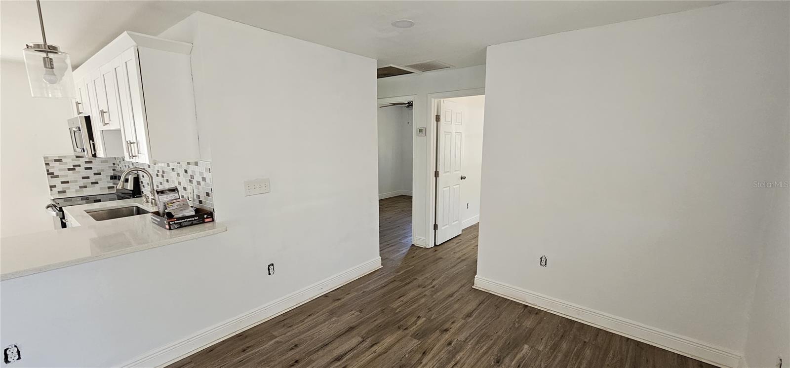 807 S CASTLE CT, TAMPA, FL, 33612