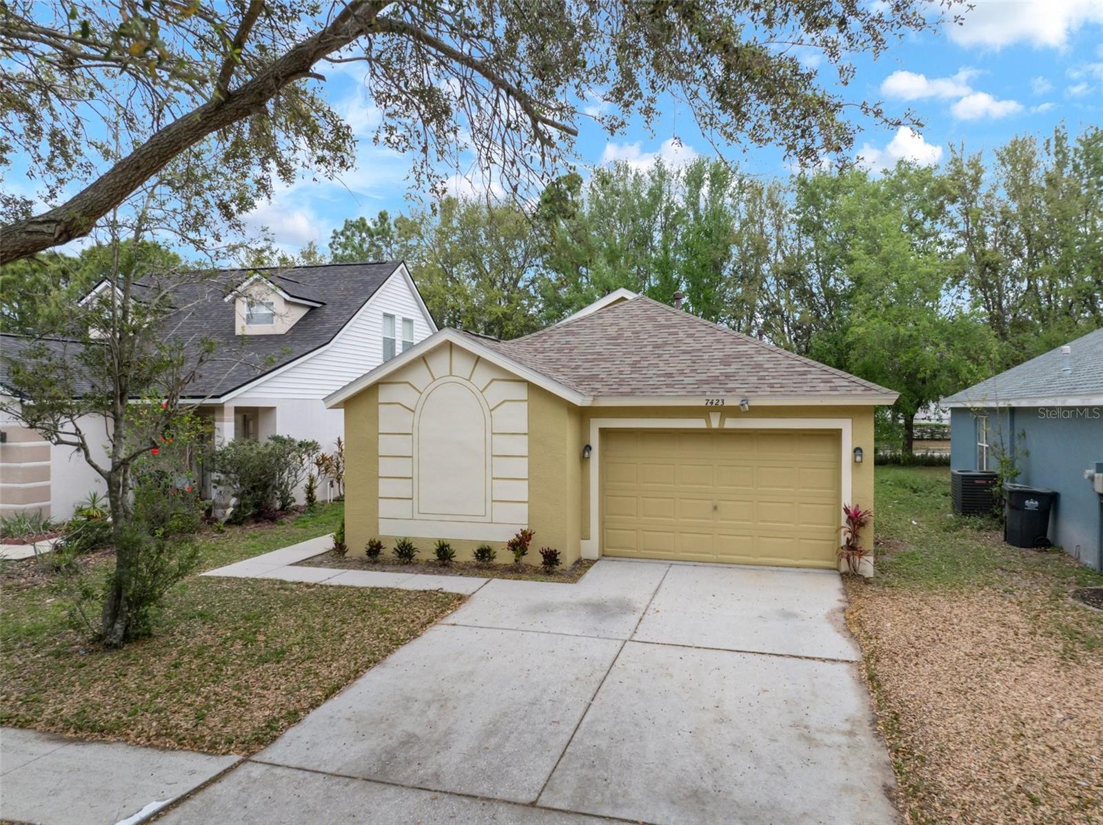 7423 OXFORD GARDEN CIR, APOLLO BEACH, FL, 33572