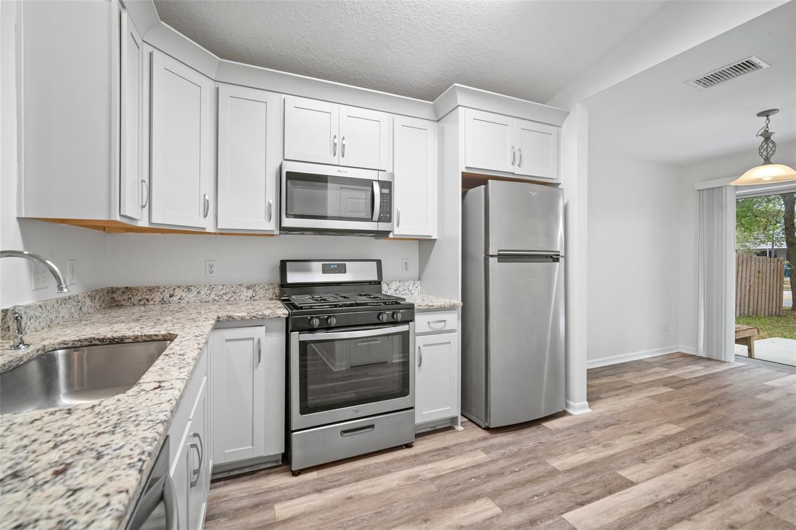 7423 OXFORD GARDEN CIR, APOLLO BEACH, FL, 33572
