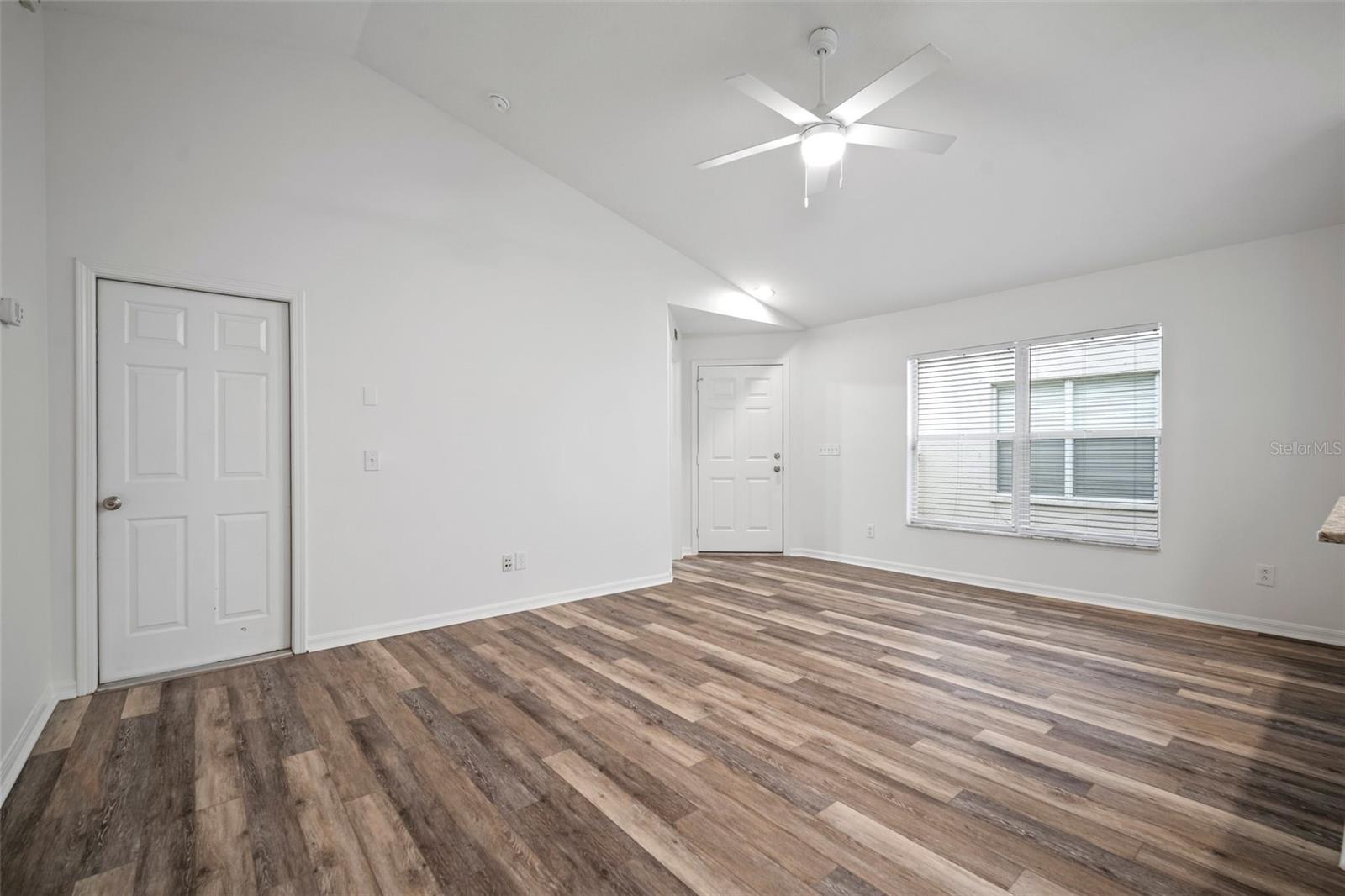 7423 OXFORD GARDEN CIR, APOLLO BEACH, FL, 33572