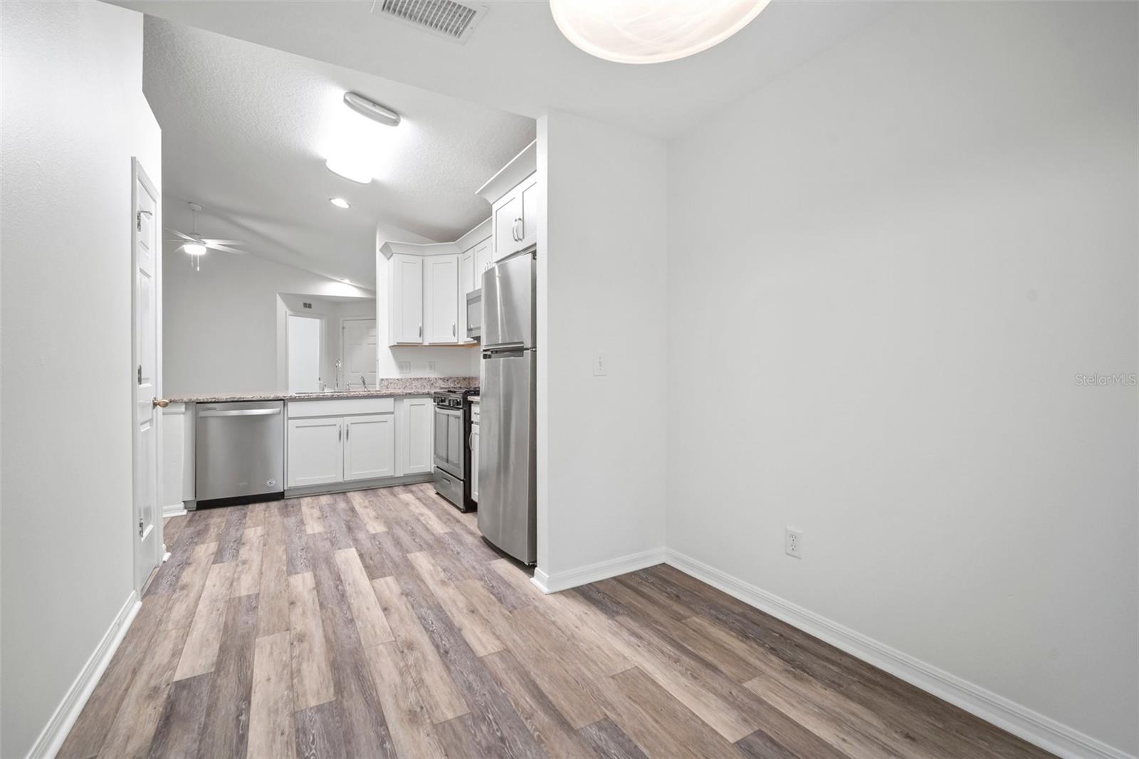 7423 OXFORD GARDEN CIR, APOLLO BEACH, FL, 33572