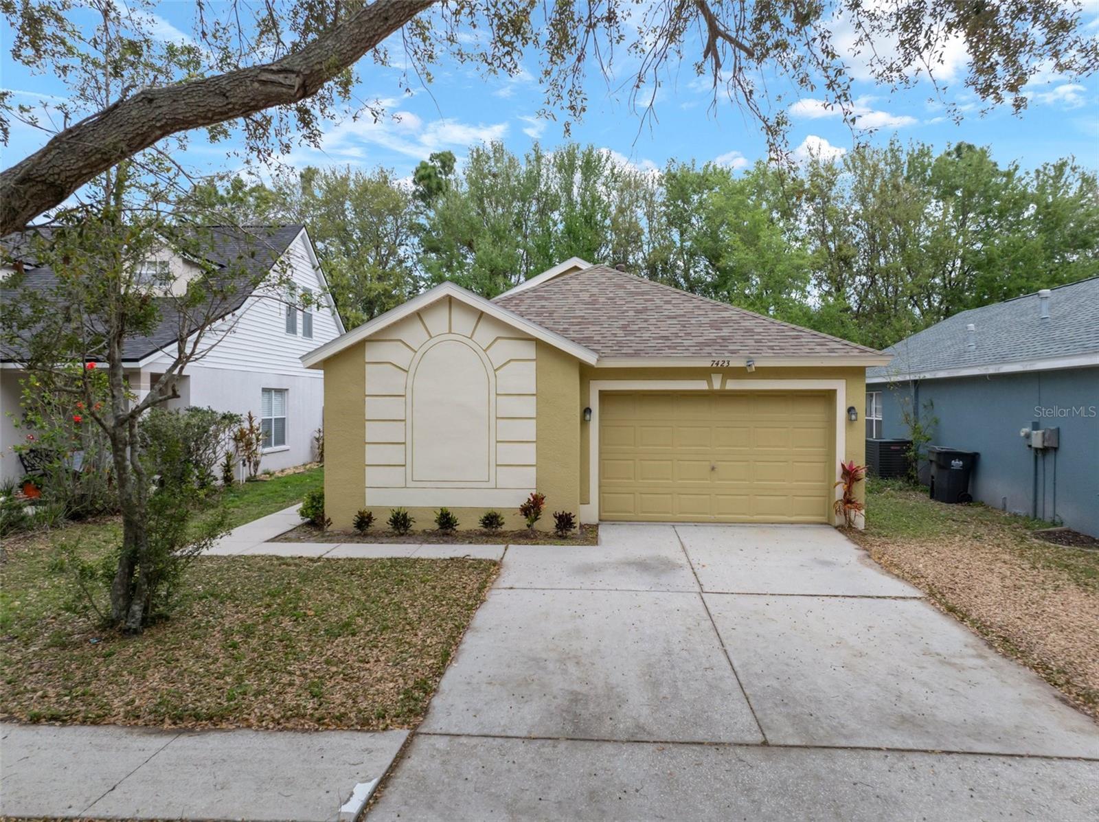 7423 OXFORD GARDEN CIR, APOLLO BEACH, FL, 33572