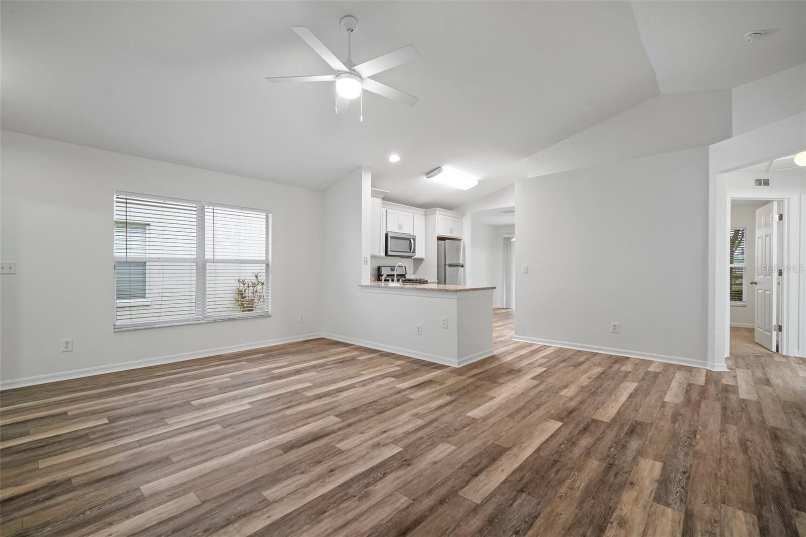 7423 OXFORD GARDEN CIR, APOLLO BEACH, FL, 33572