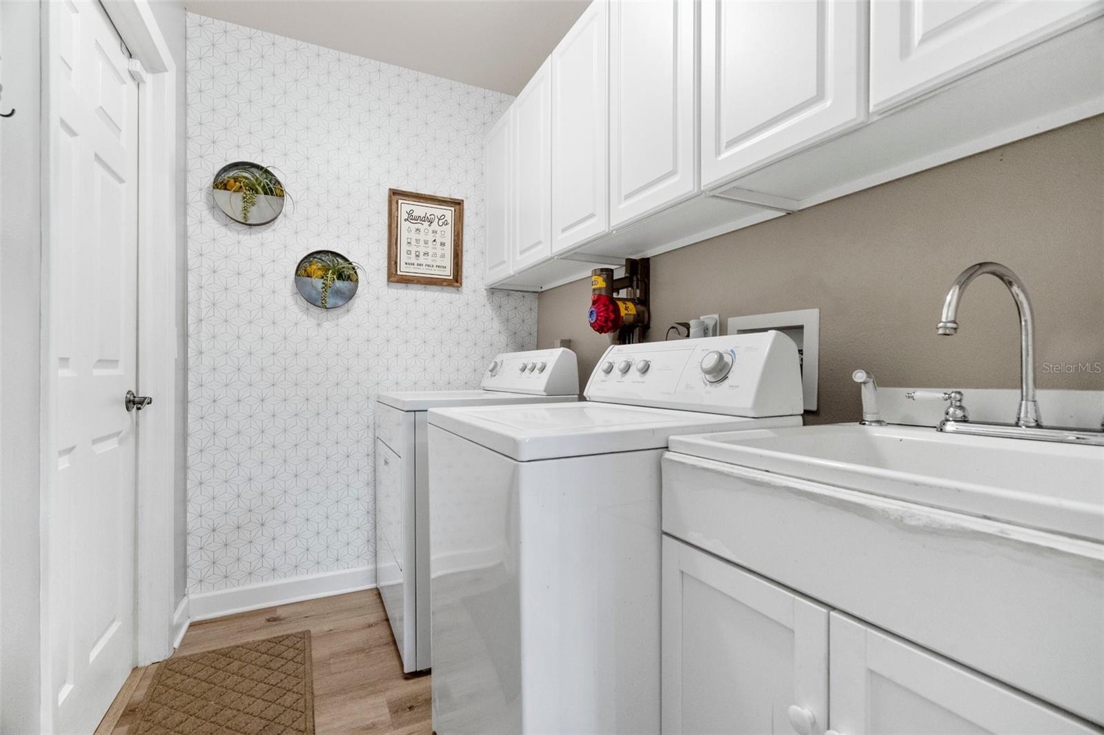 611 LIMETREE DR, OLDSMAR, FL, 34677
