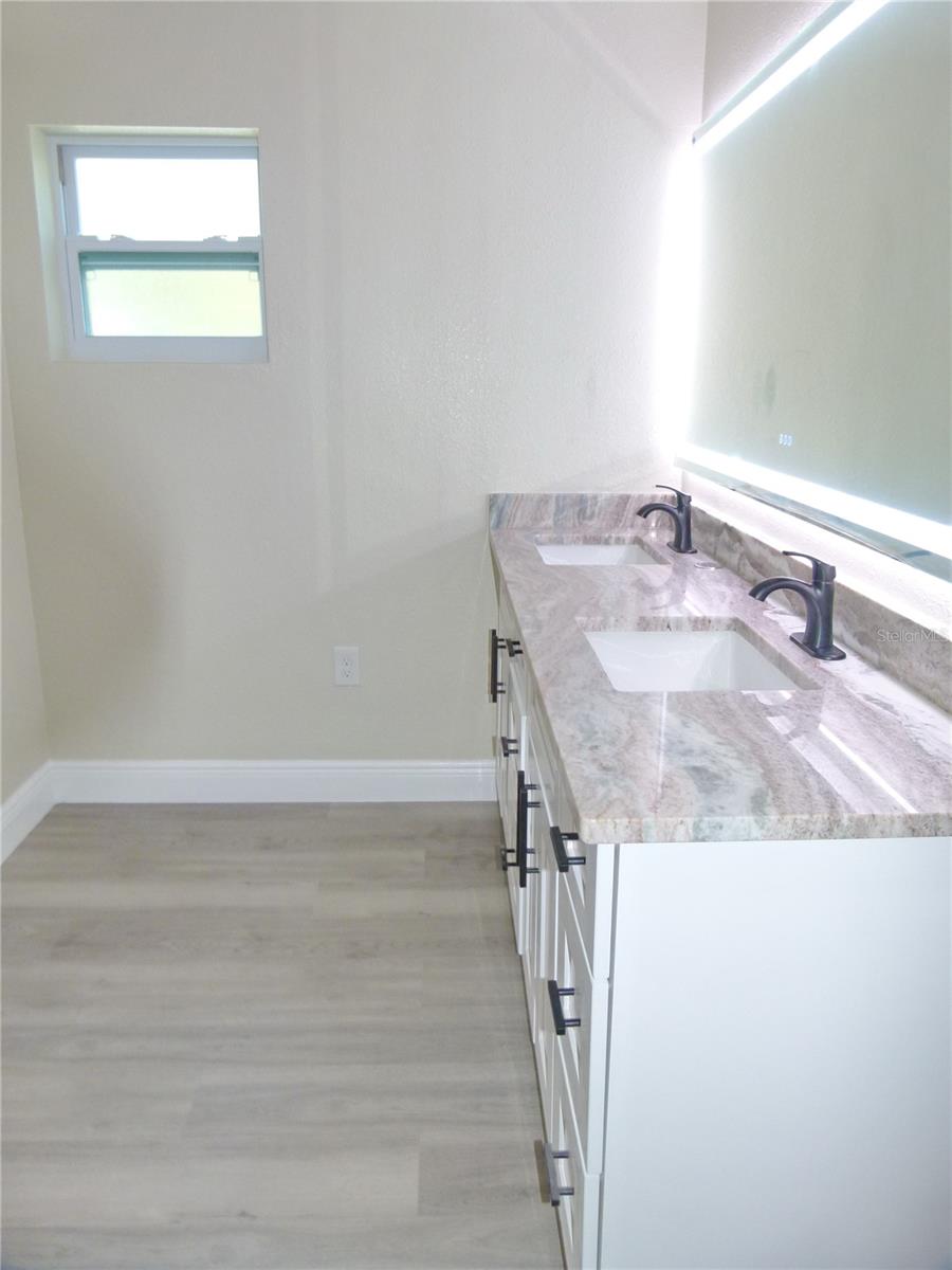 2203 SE 8TH AVE, OKEECHOBEE, FL, 34974