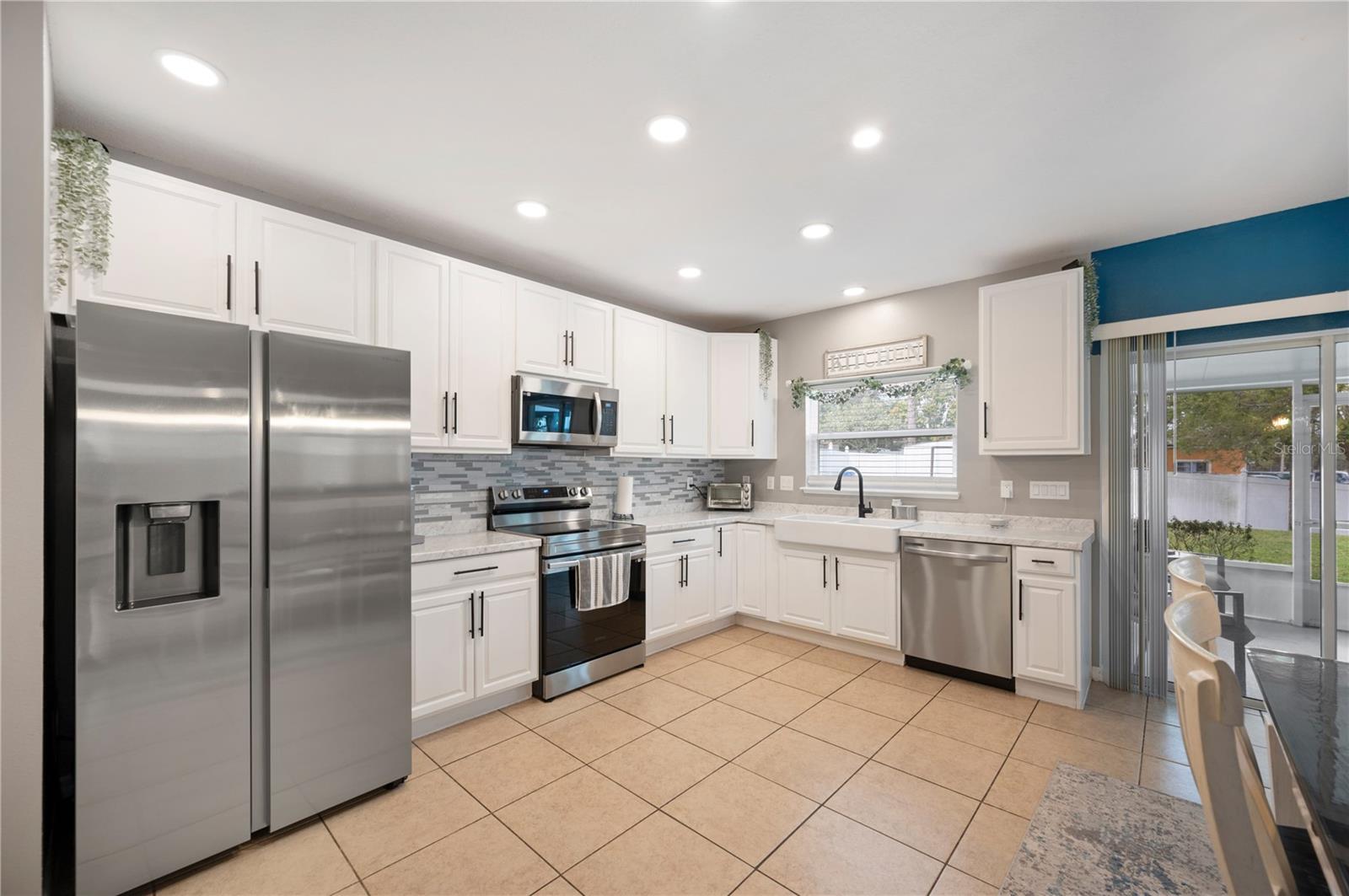 1018 ROBERTA RD, LAKE WALES, FL, 33853